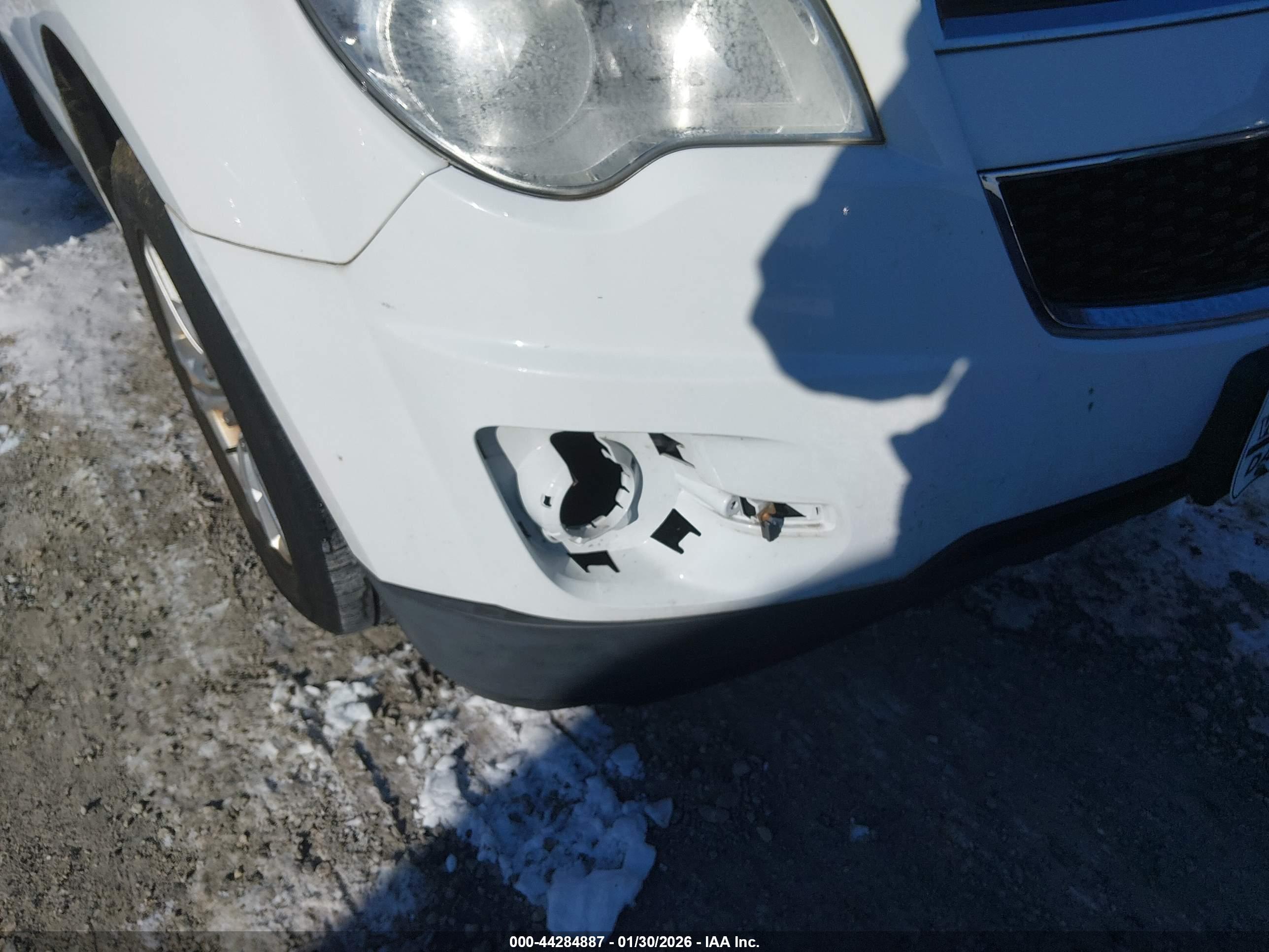 CHEVROLET EQUINOX image 6