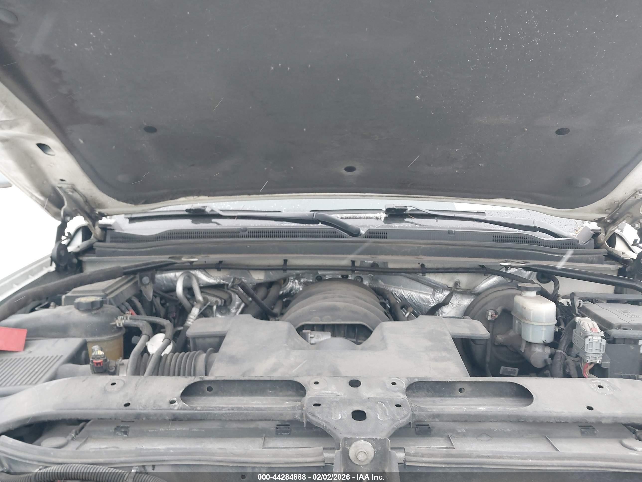 CHEVROLET SUBURBAN image 10