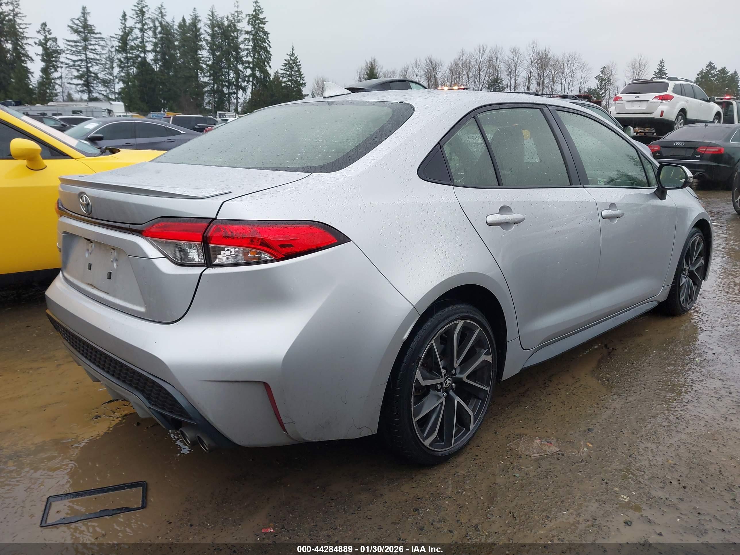 TOYOTA COROLLA image 4