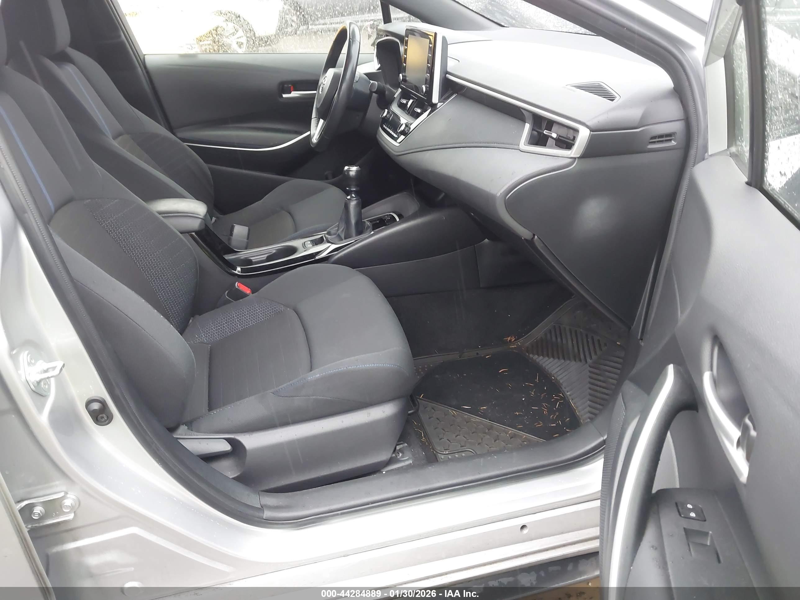 TOYOTA COROLLA image 5