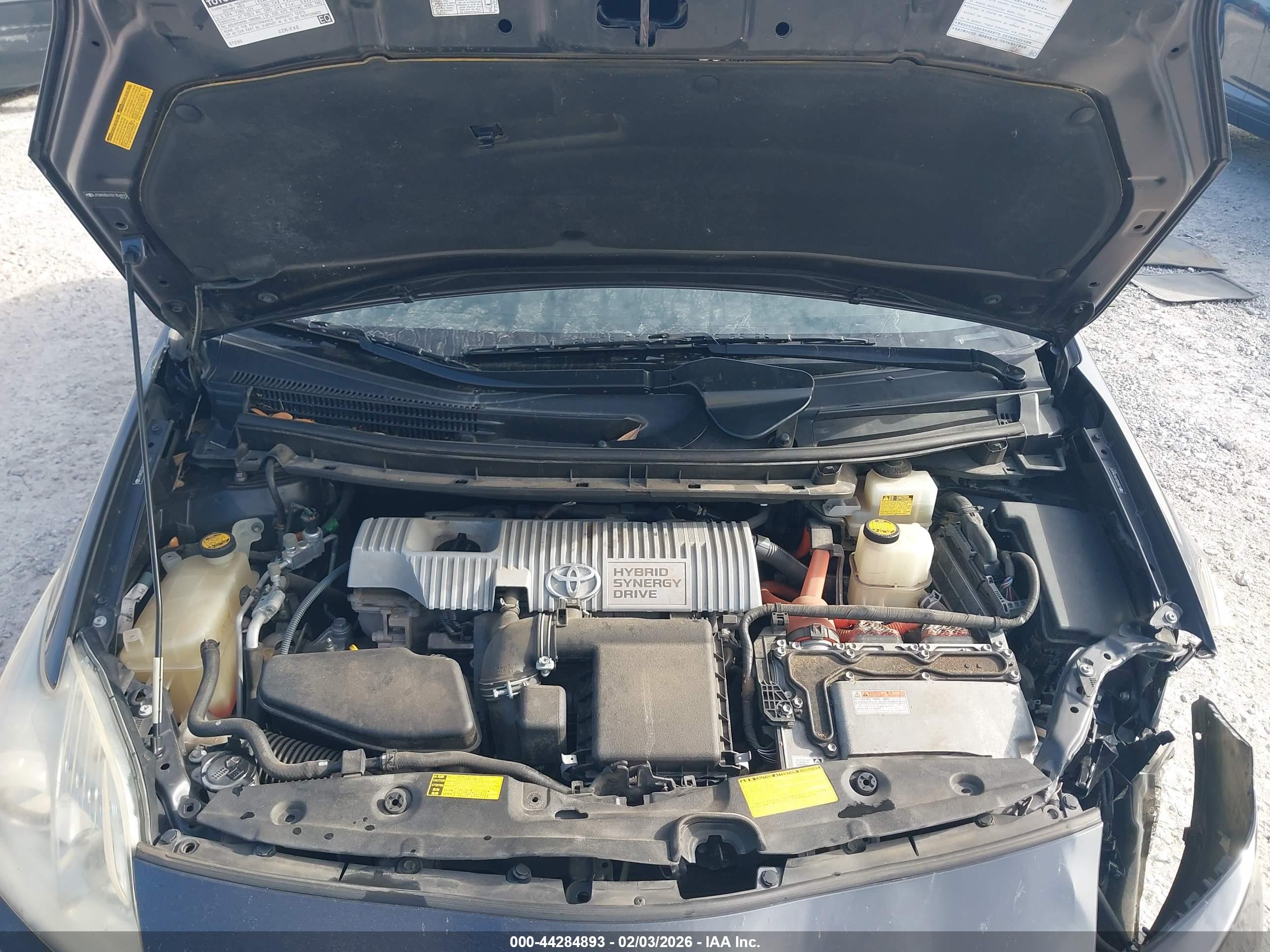 TOYOTA PRIUS image 10