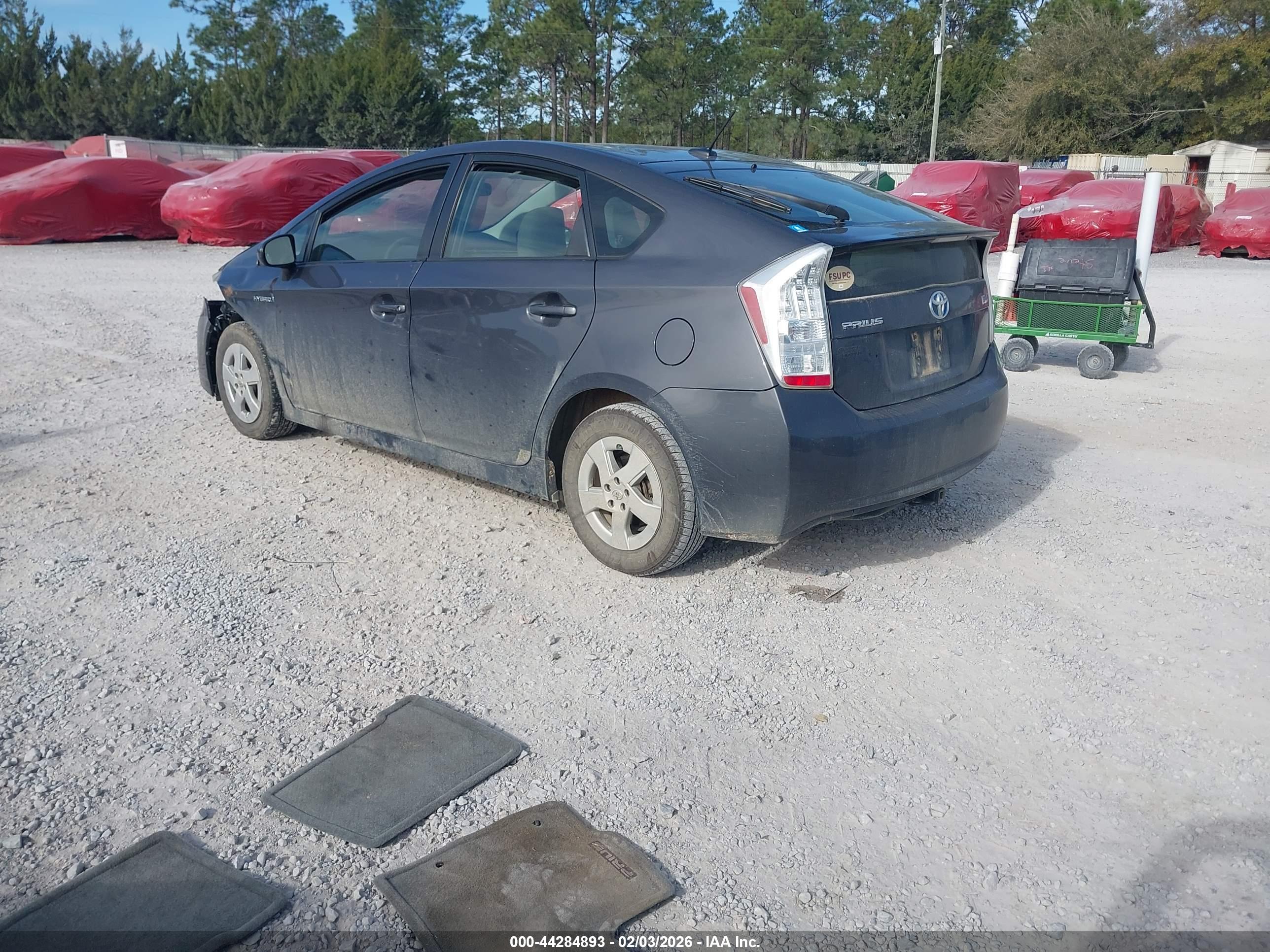 TOYOTA PRIUS image 3