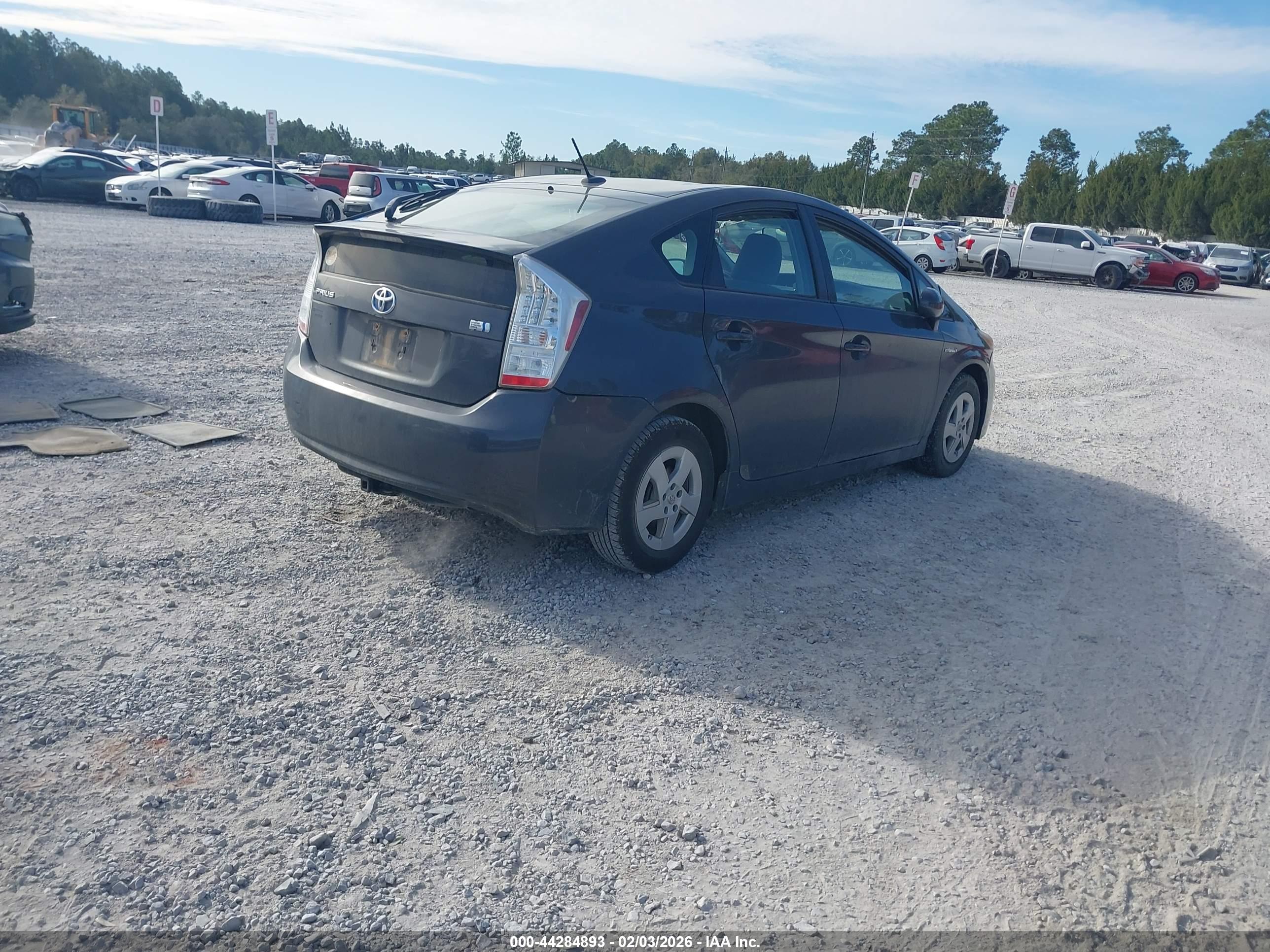 TOYOTA PRIUS image 4