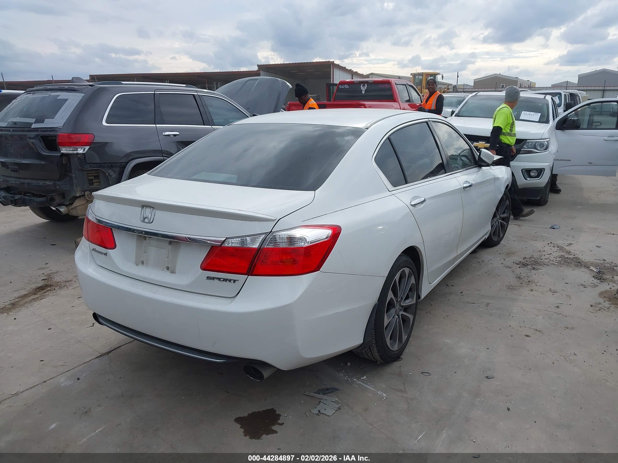 HONDA ACCORD image 4