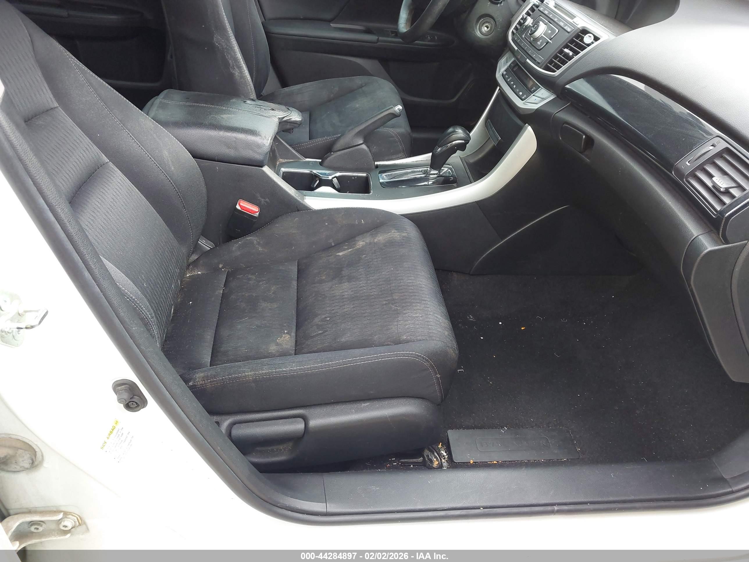 HONDA ACCORD image 5