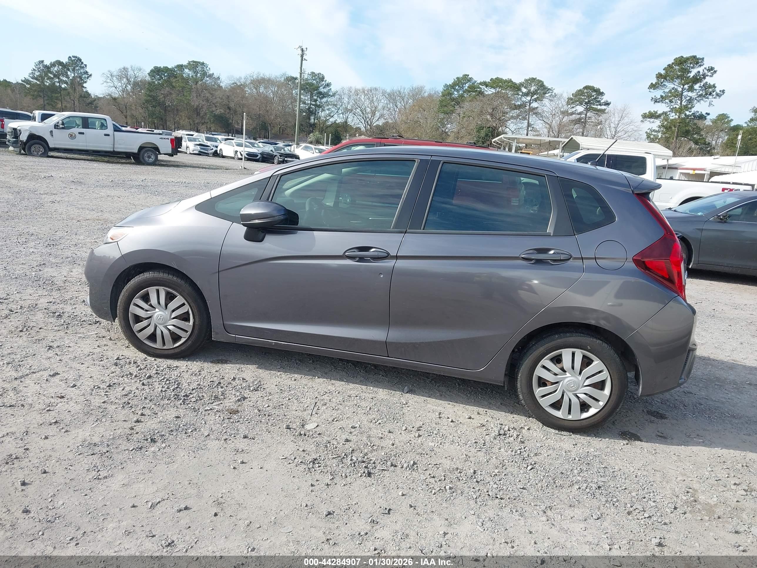 HONDA FIT image 3