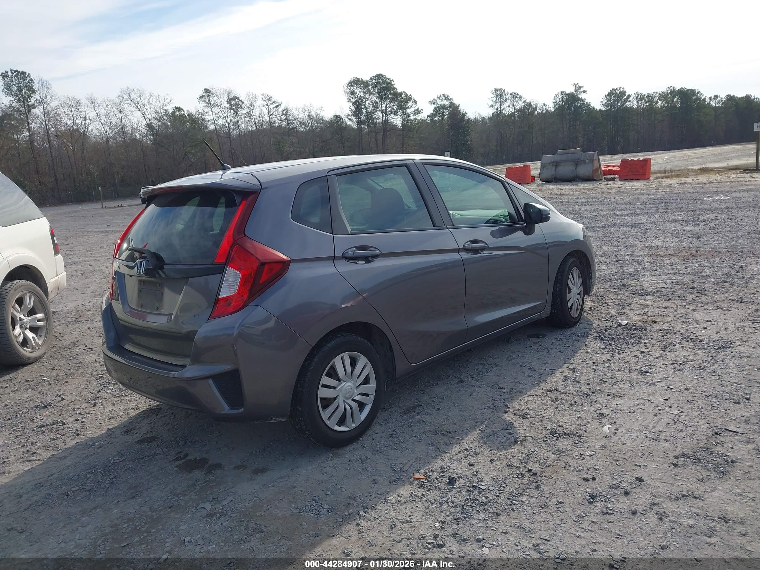 HONDA FIT image 4