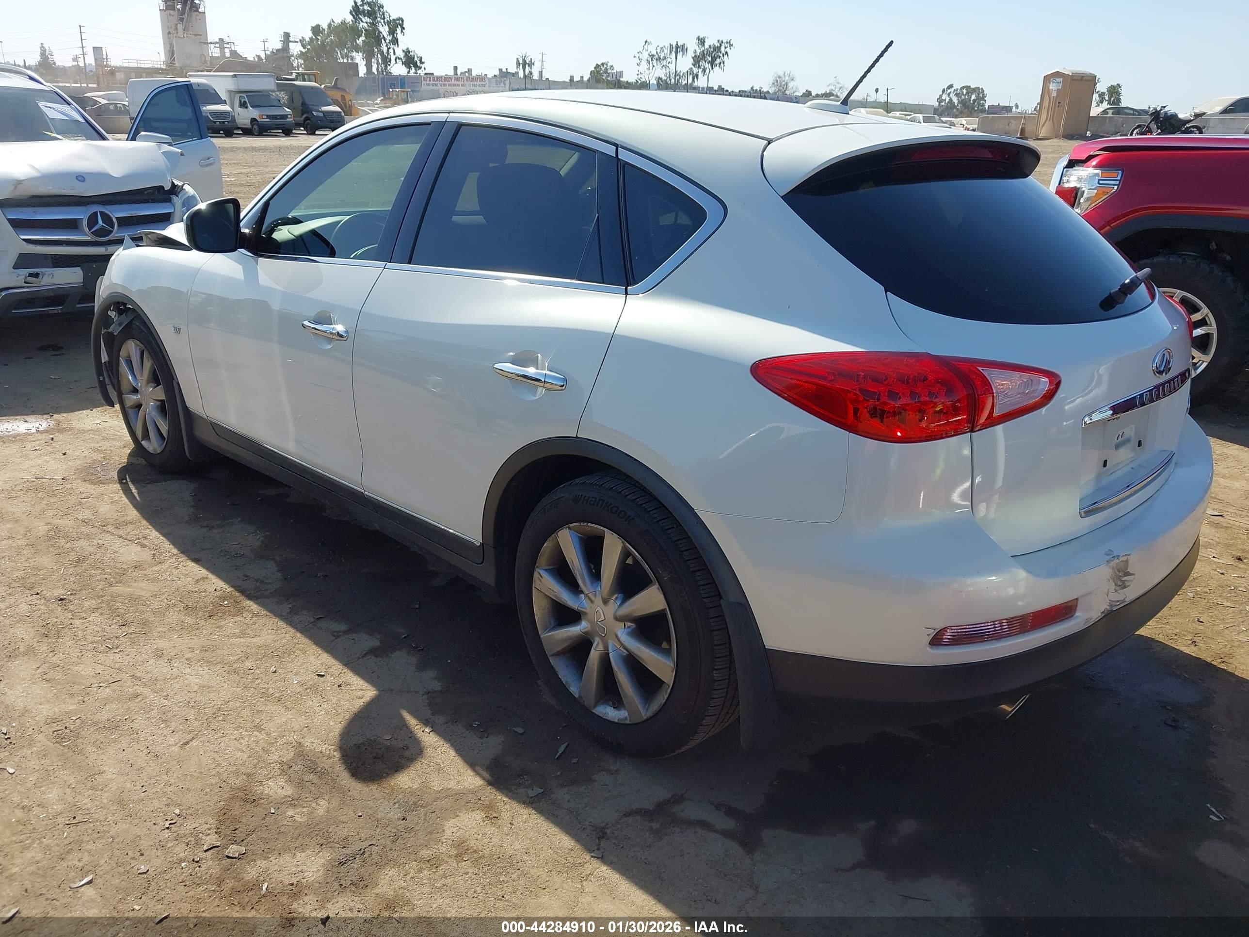INFINITI QX50 image 3