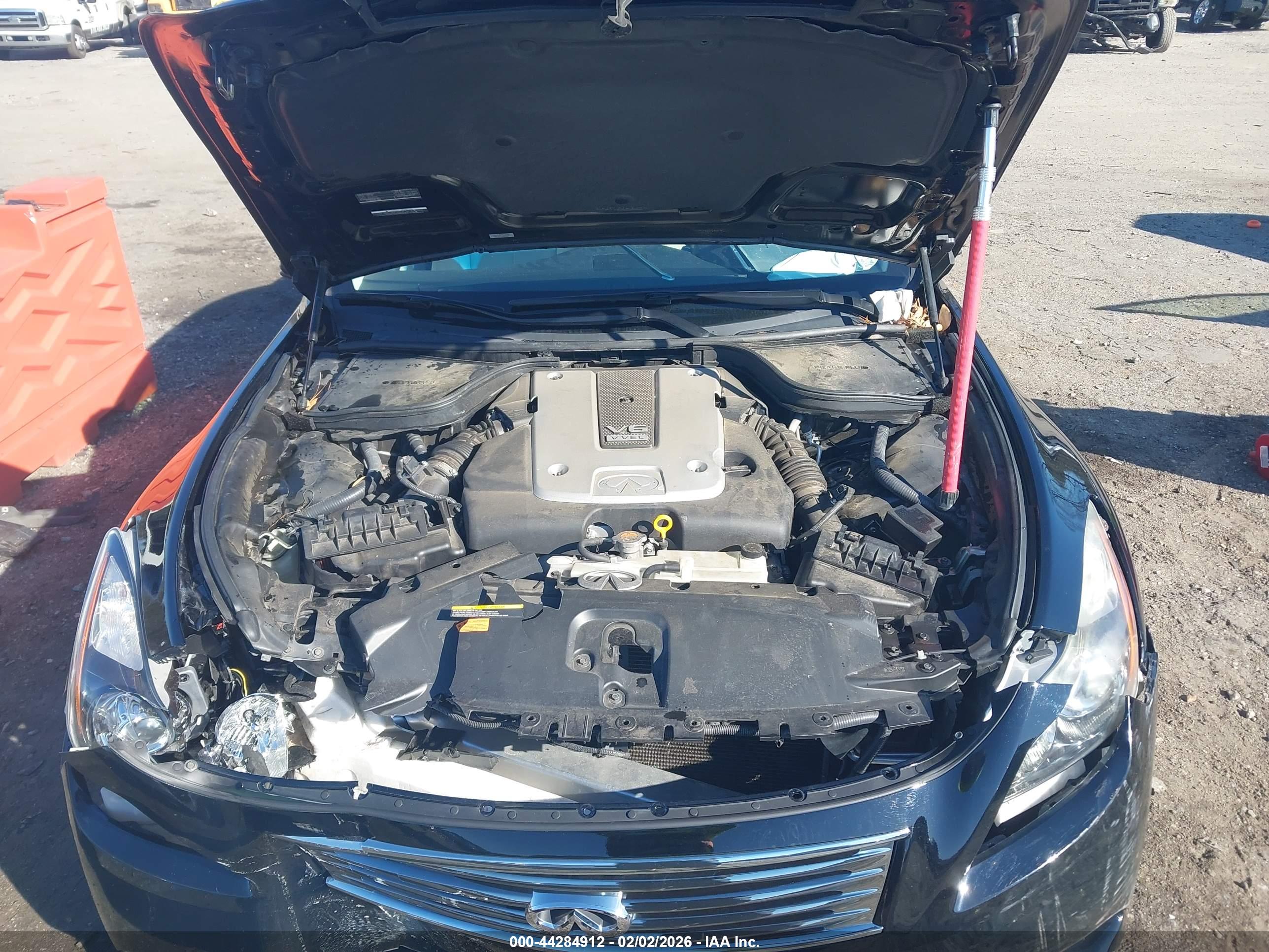 INFINITI Q60 image 10