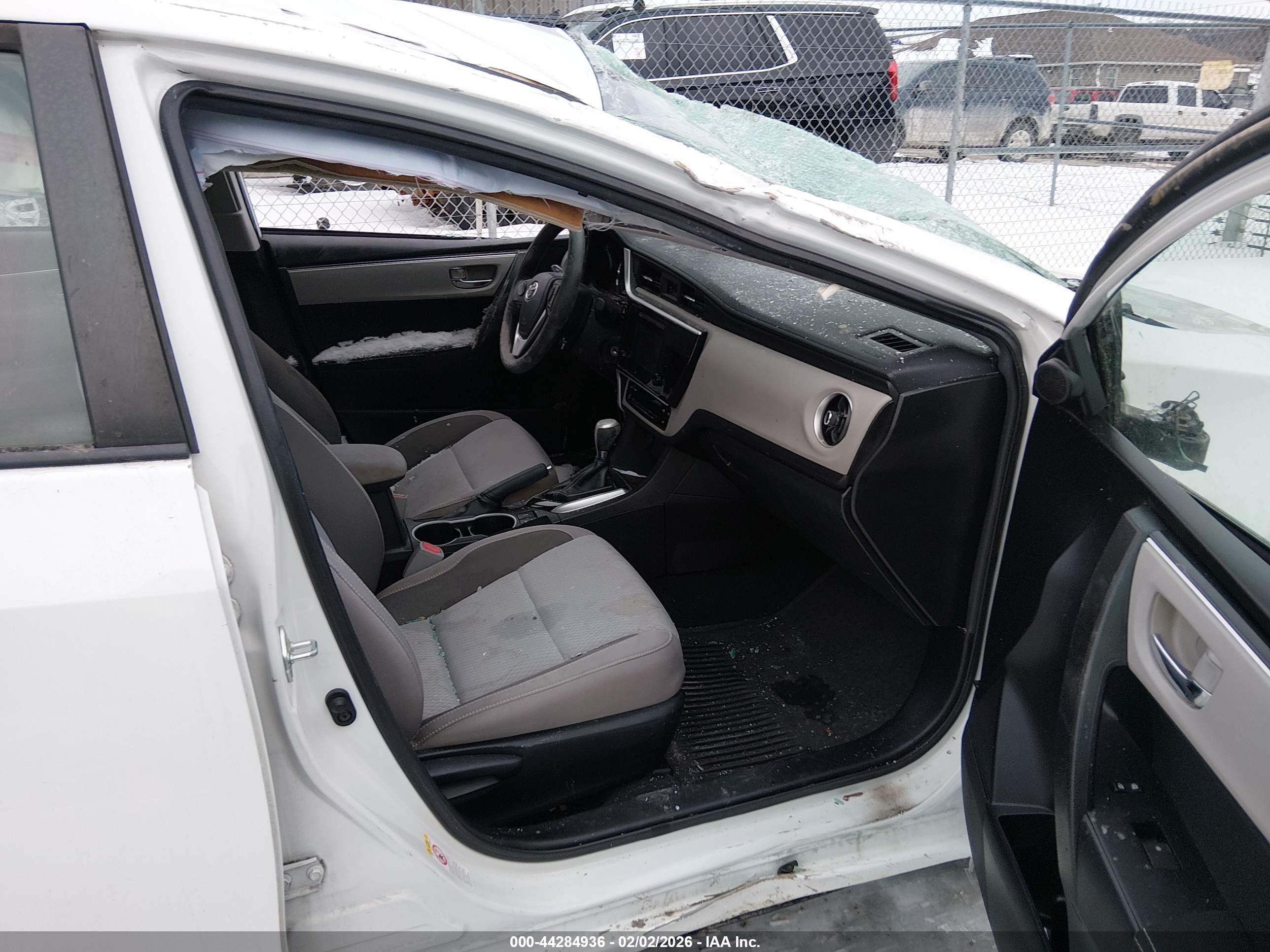 TOYOTA COROLLA image 5