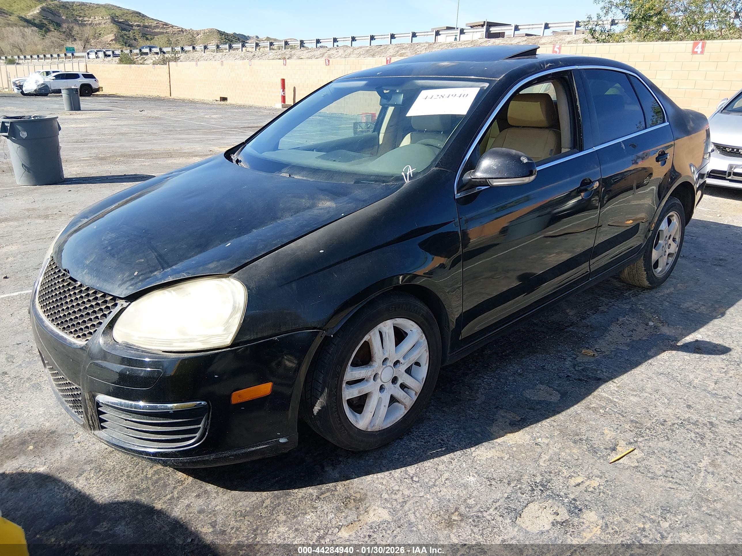 VOLKSWAGEN JETTA image 2