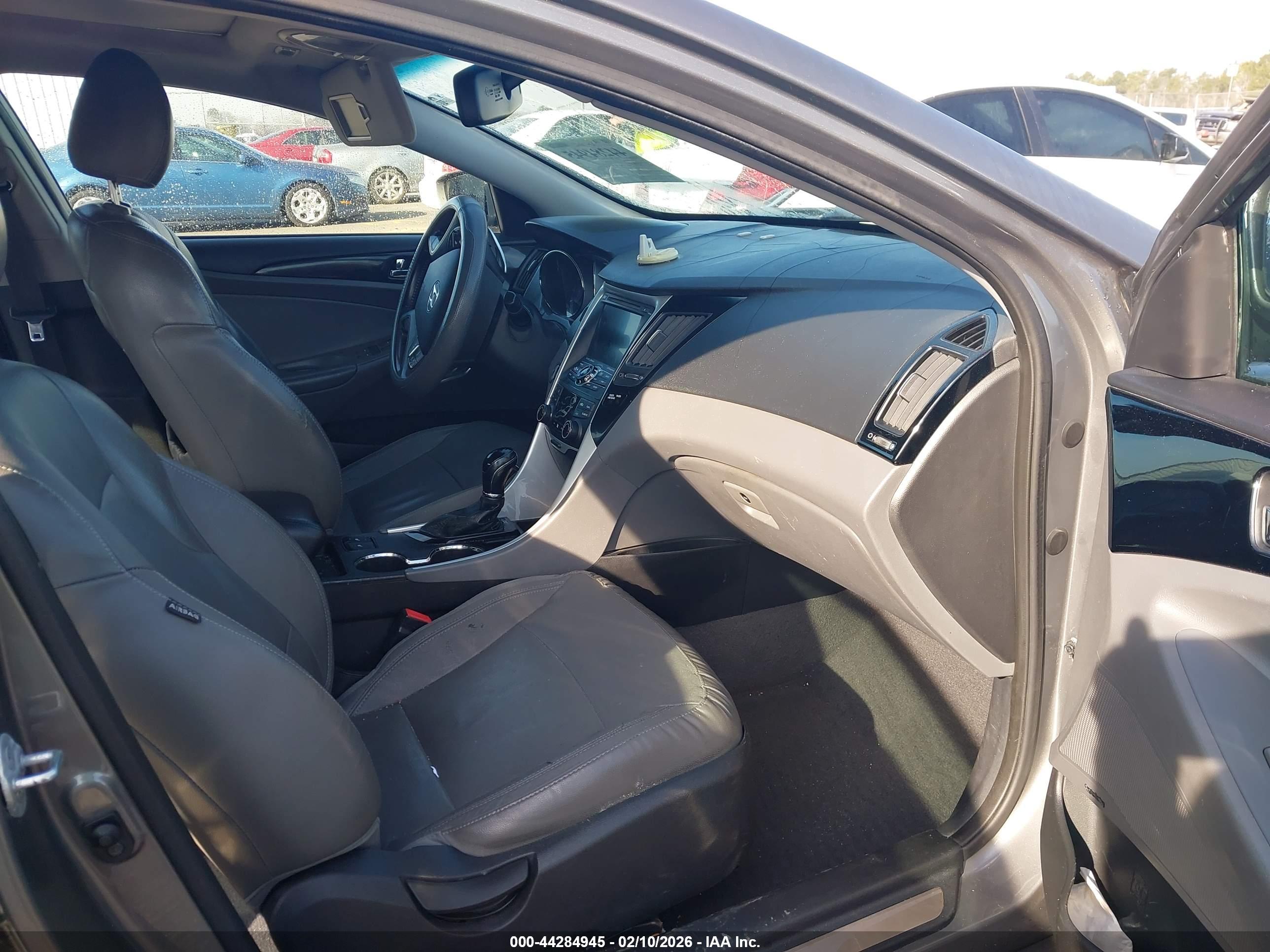 HYUNDAI SONATA image 5