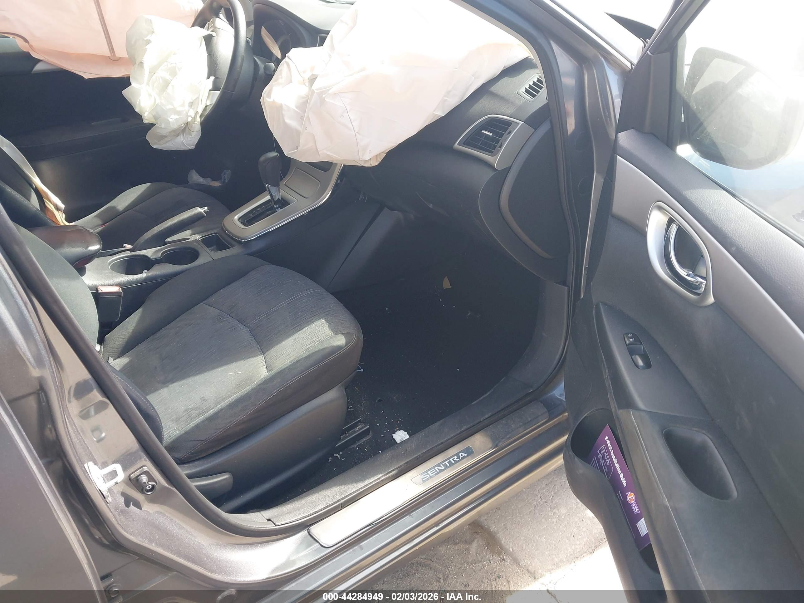 NISSAN SENTRA image 5