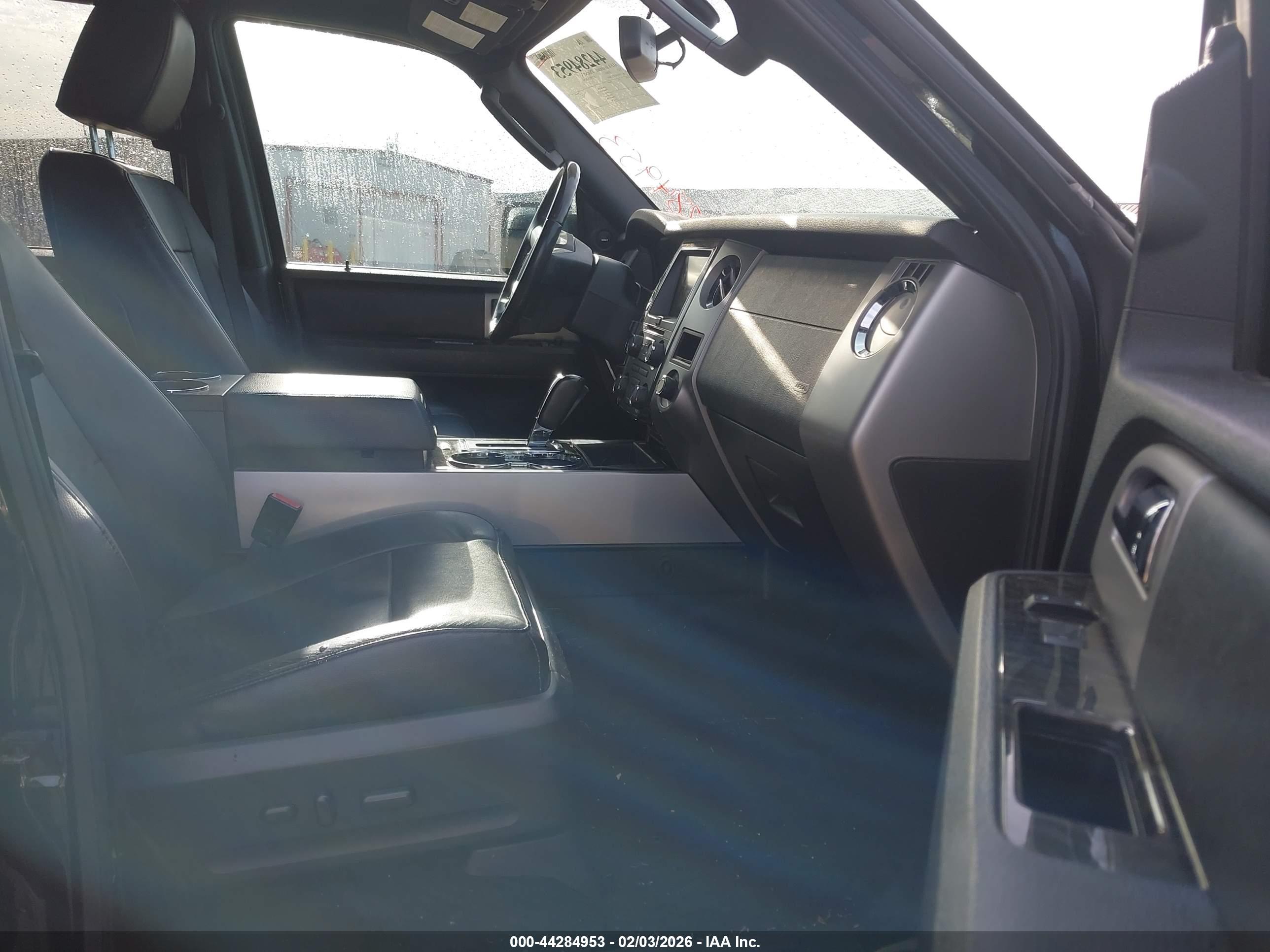 FORD EXPEDITION image 5
