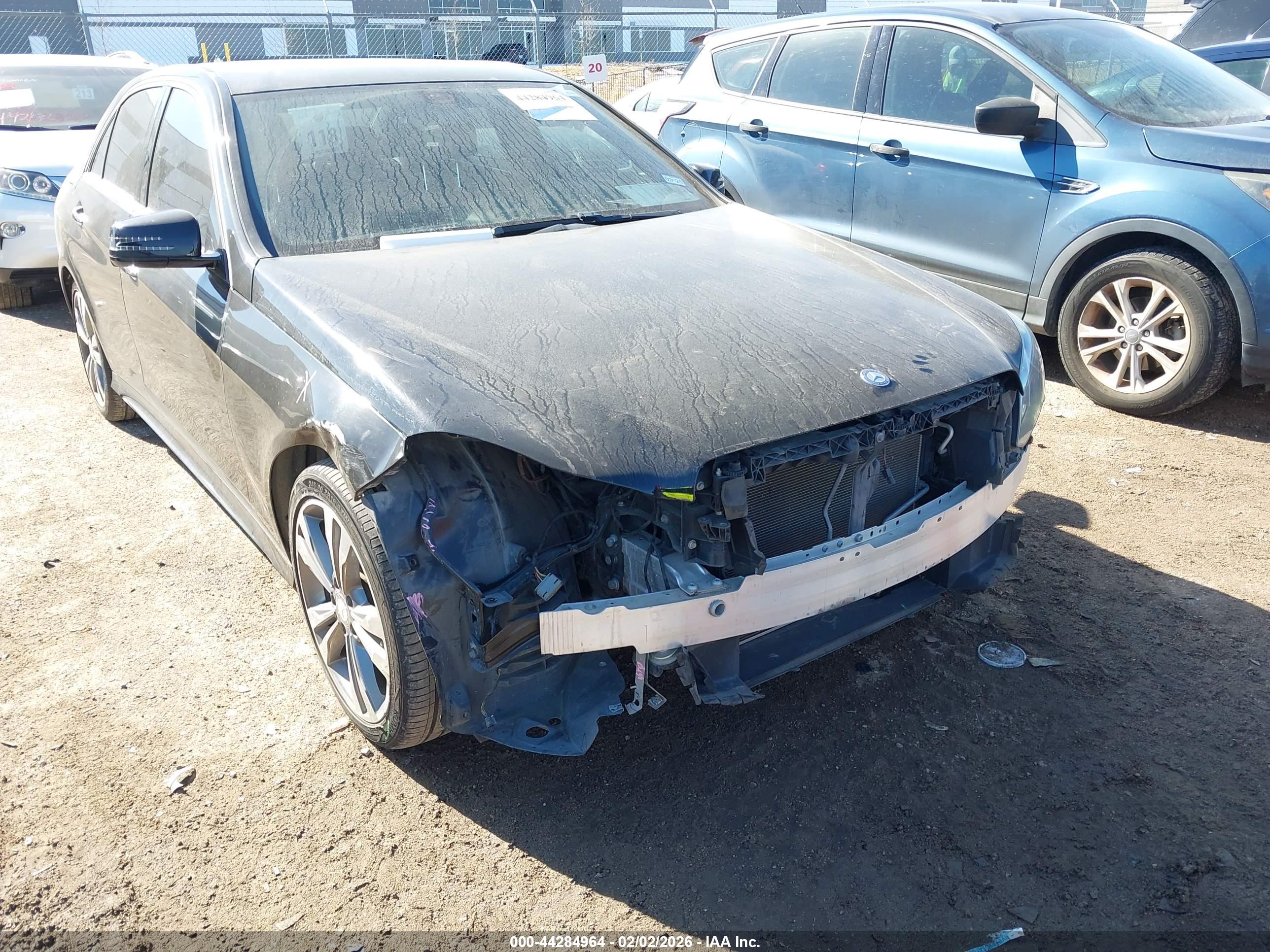 MERCEDES-BENZ E image 6