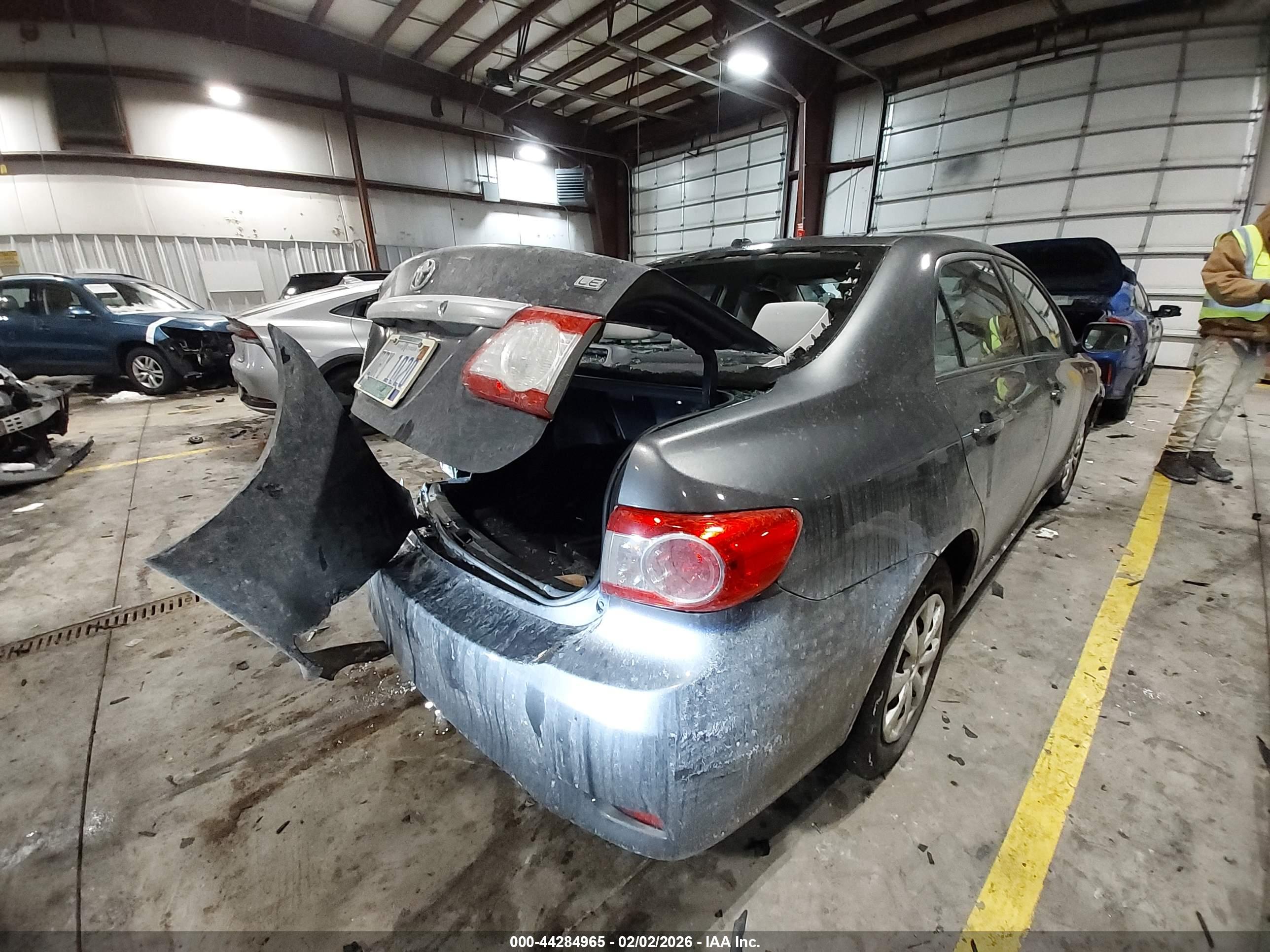 TOYOTA COROLLA image 4
