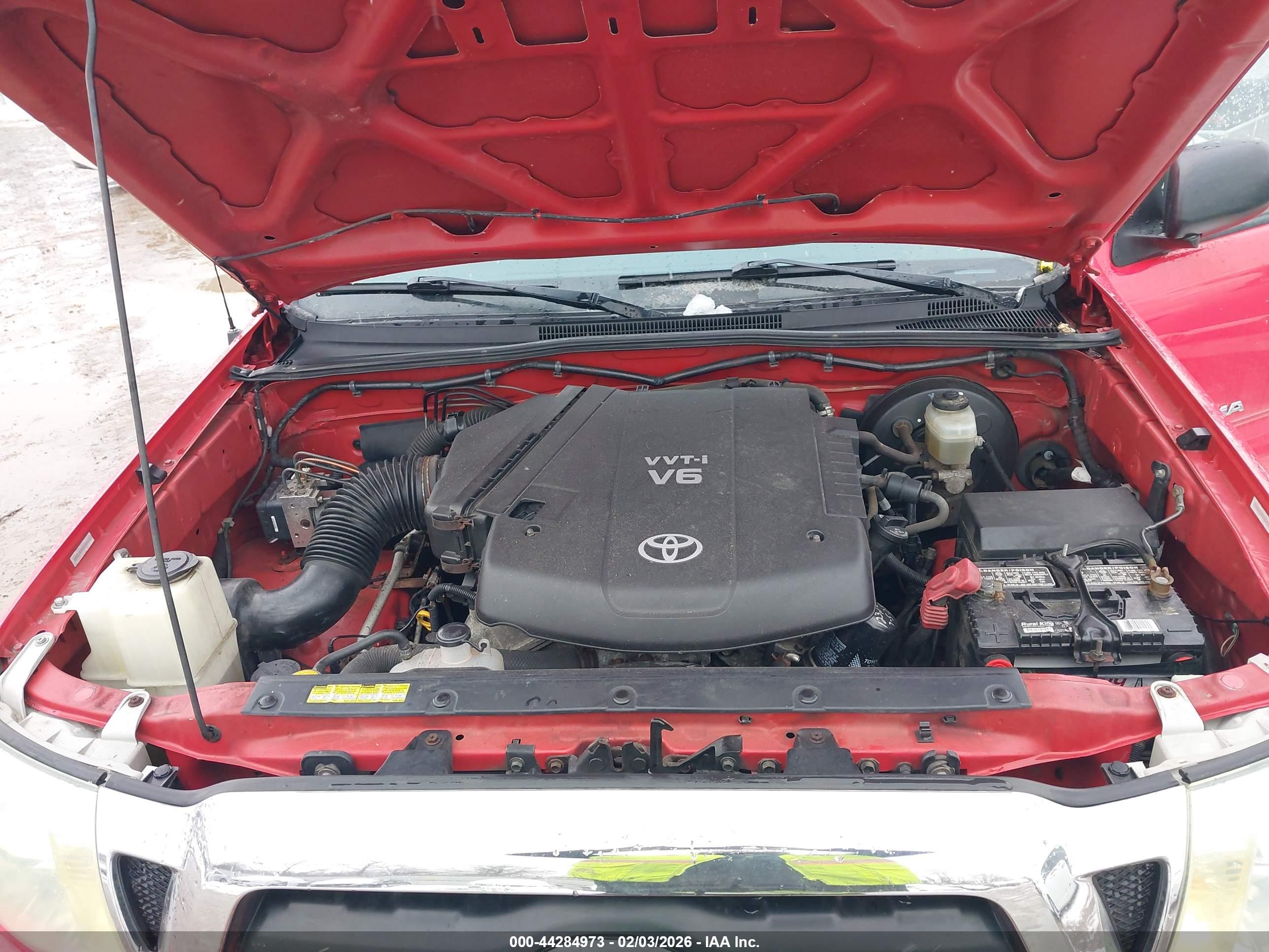 TOYOTA TACOMA image 10