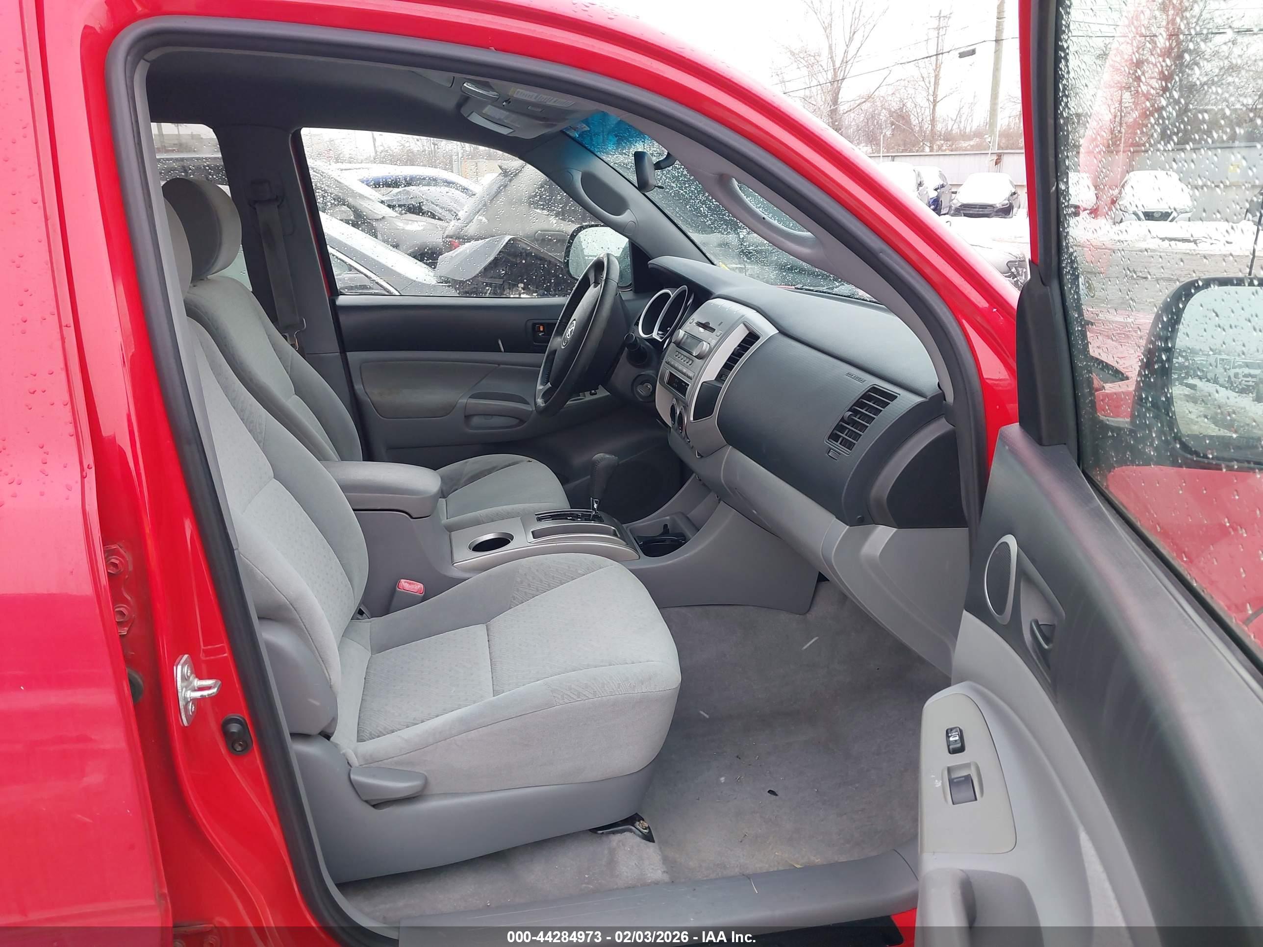 TOYOTA TACOMA image 5