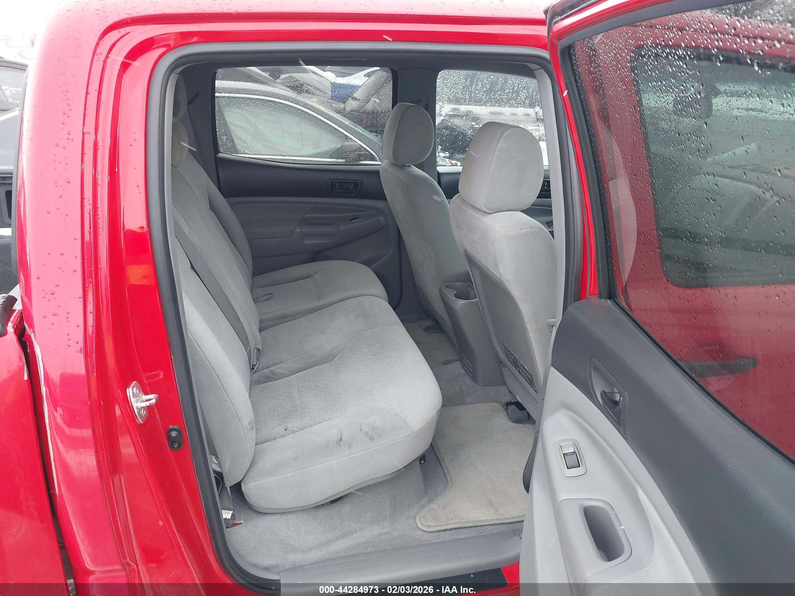 TOYOTA TACOMA image 8