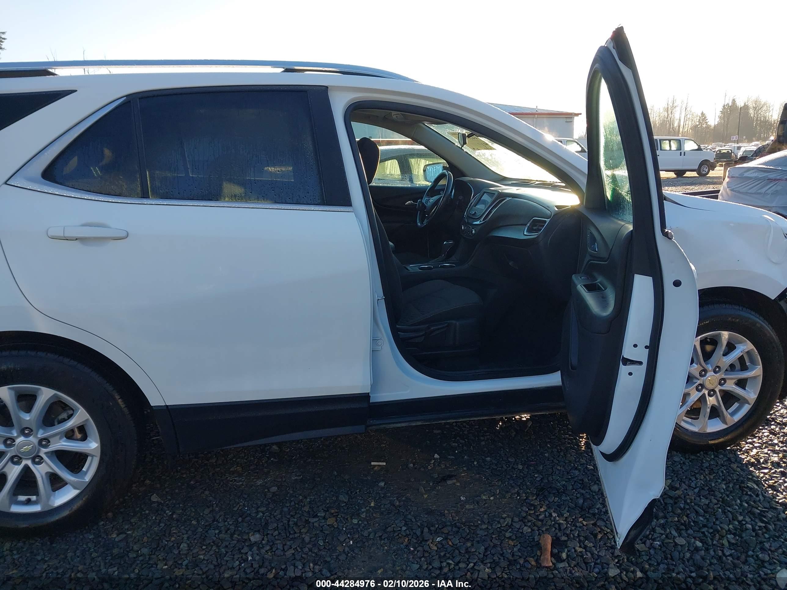 CHEVROLET EQUINOX image 5