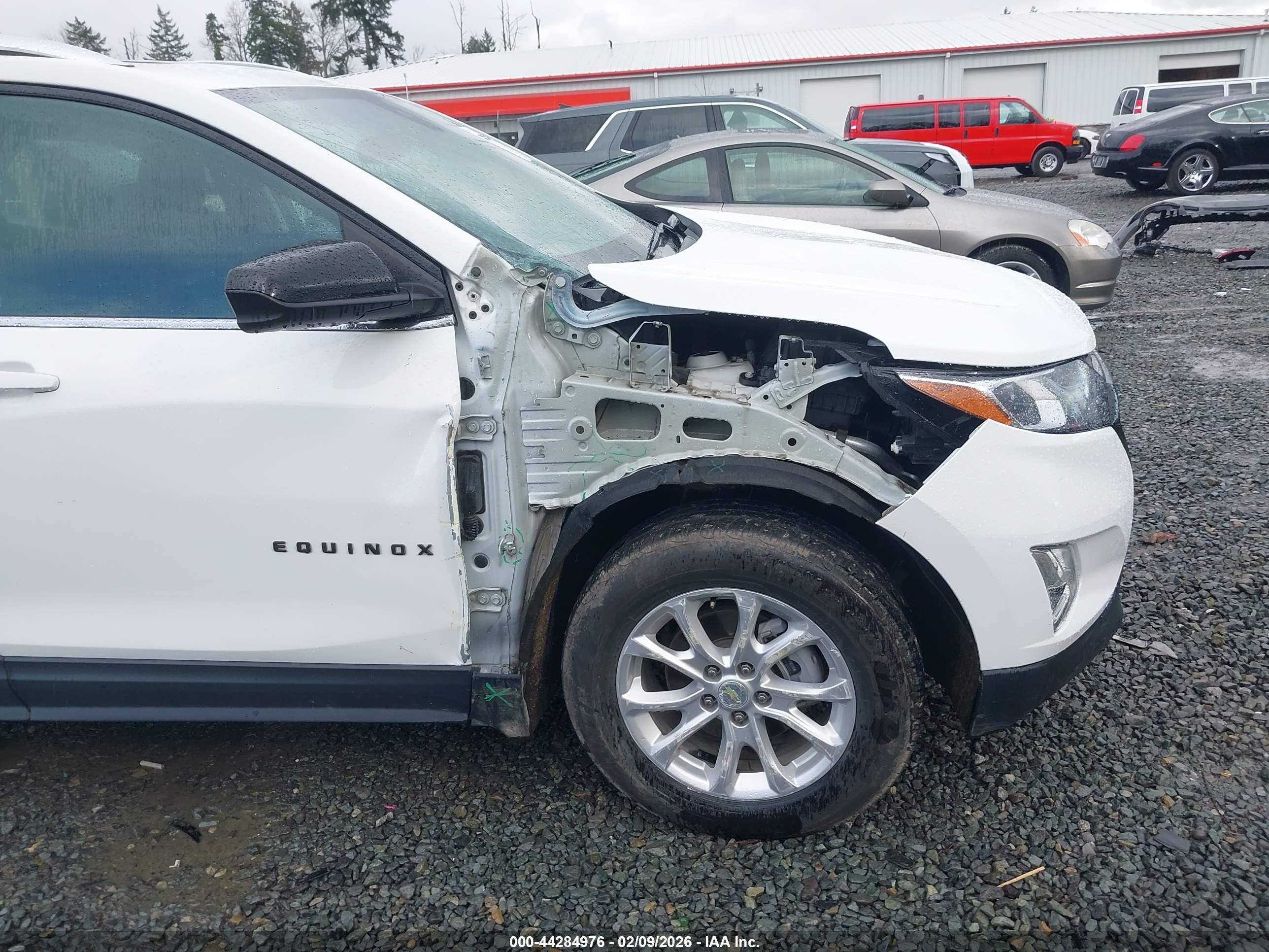 CHEVROLET EQUINOX image 6