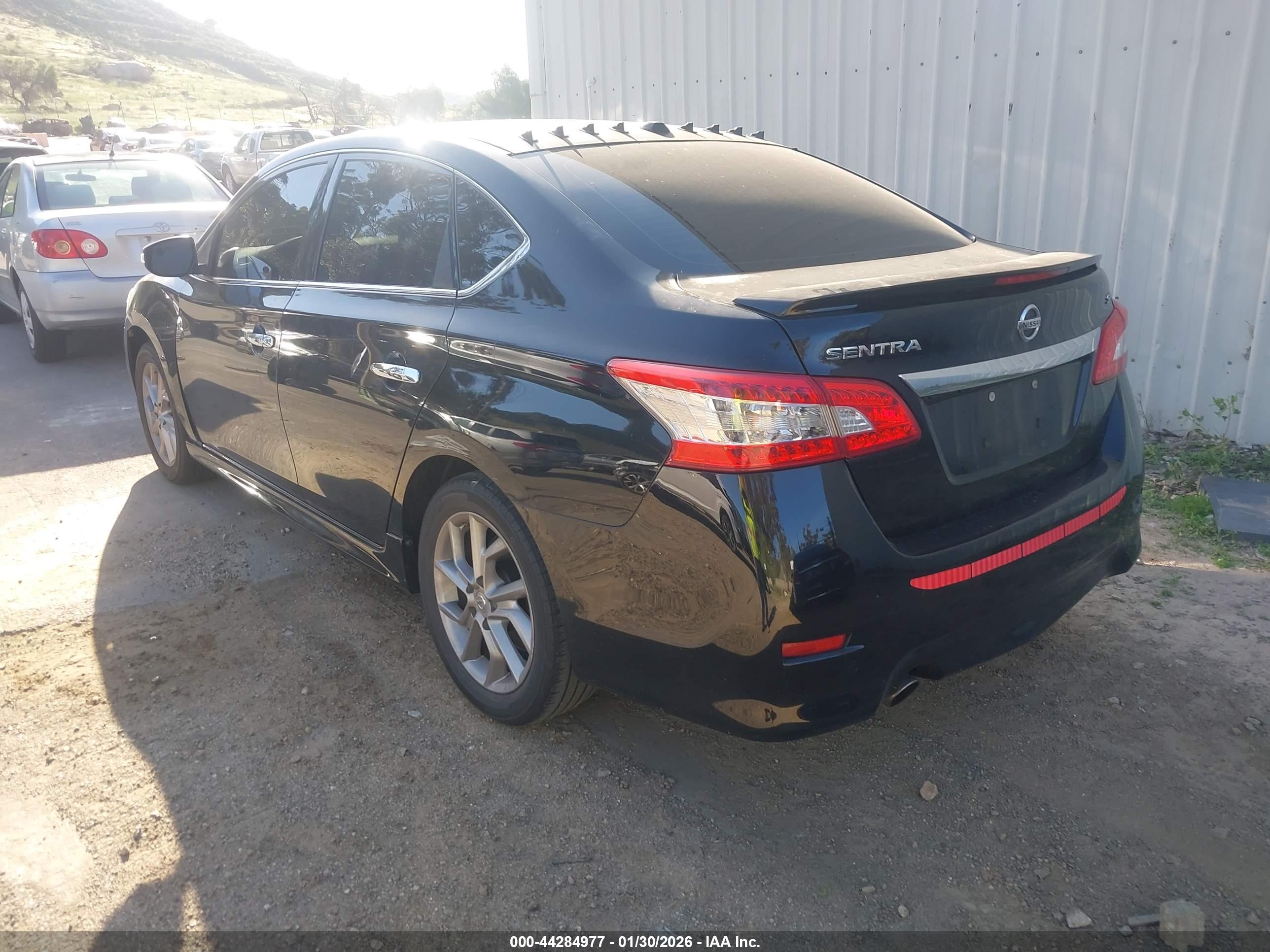 NISSAN SENTRA image 3