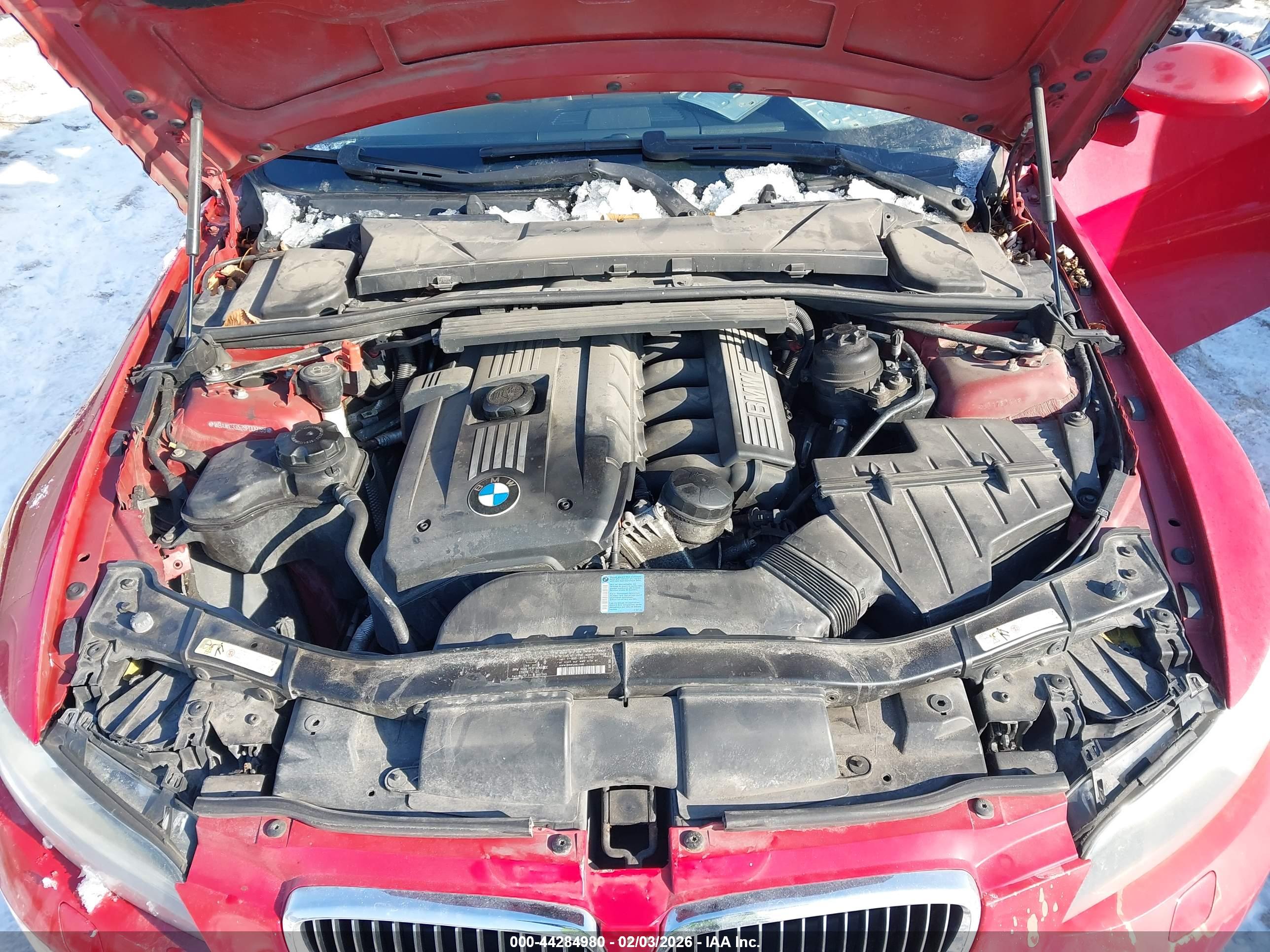 BMW 328XI image 10