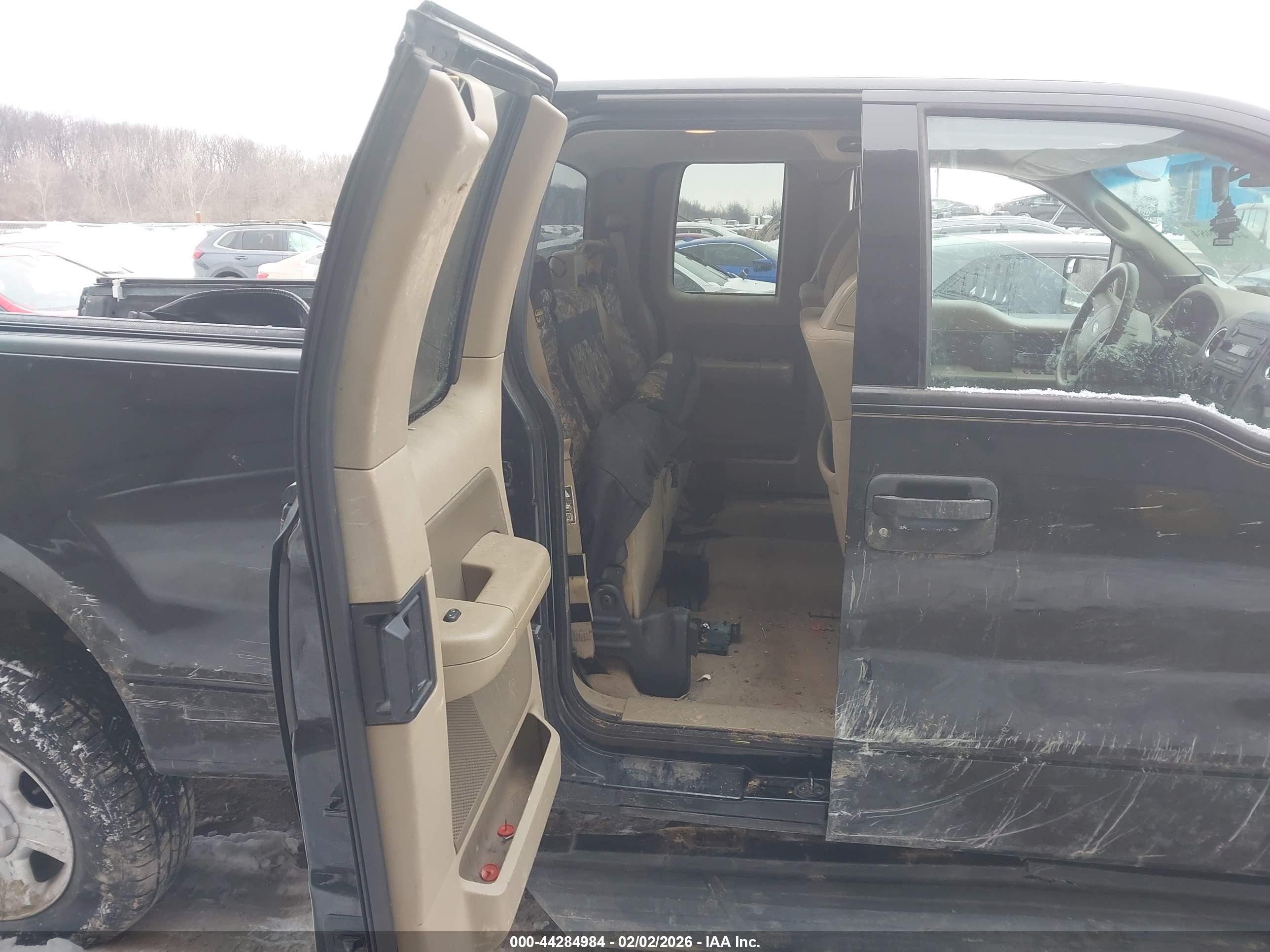 FORD F-150 image 8