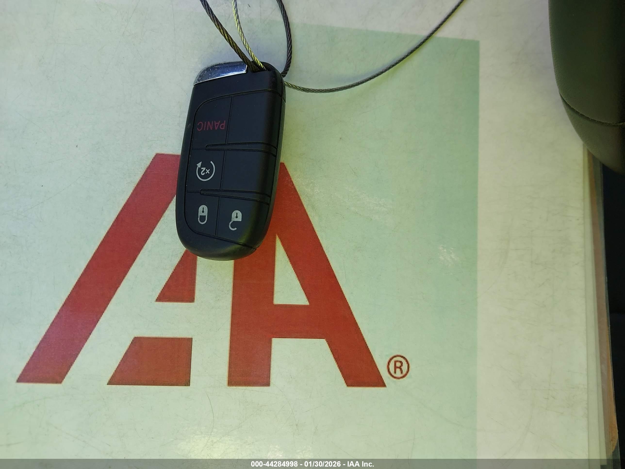 JEEP RENEGADE image 11
