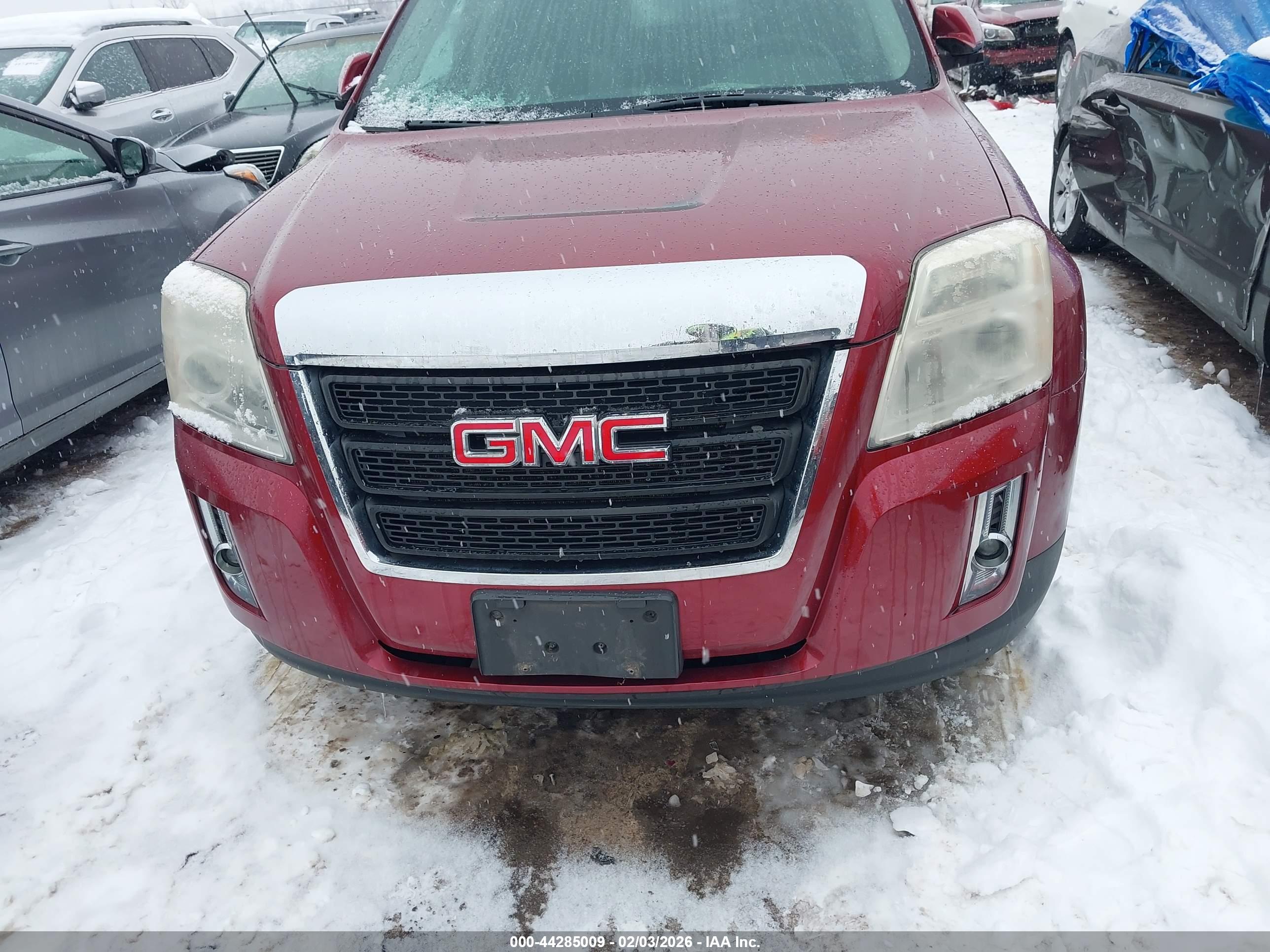GMC TERRAIN image 6