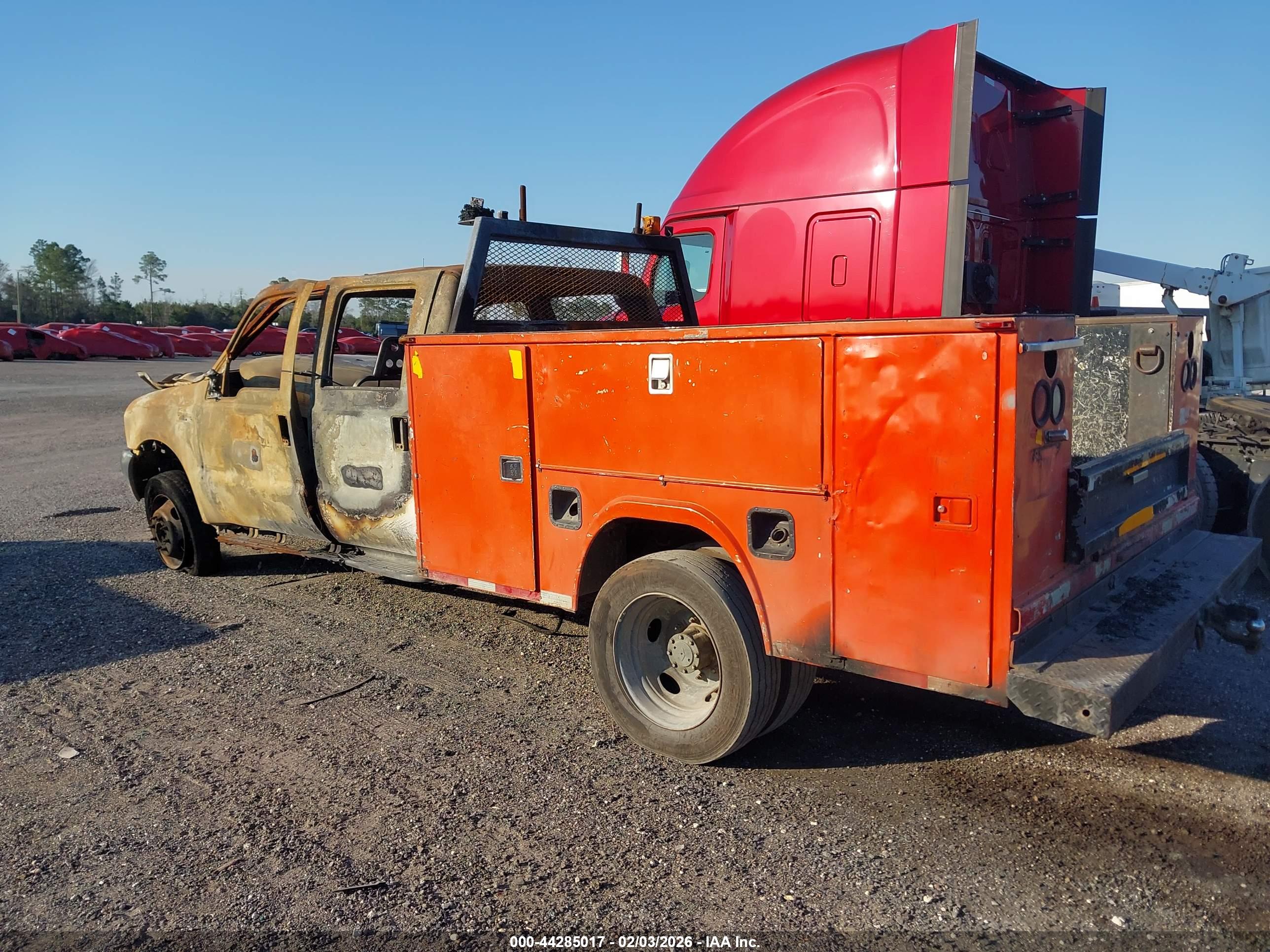 FORD F-550 image 3