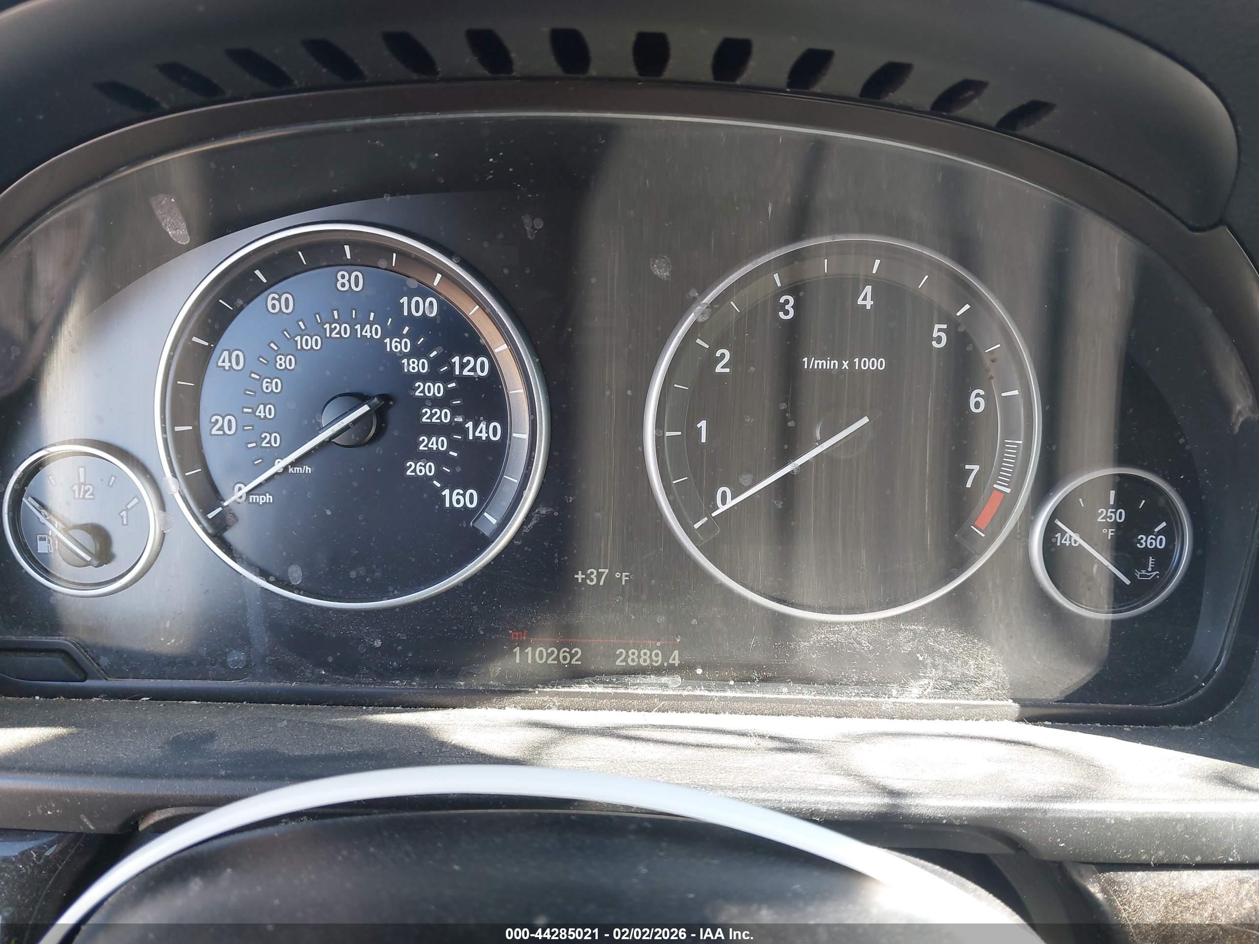 BMW 528I image 7