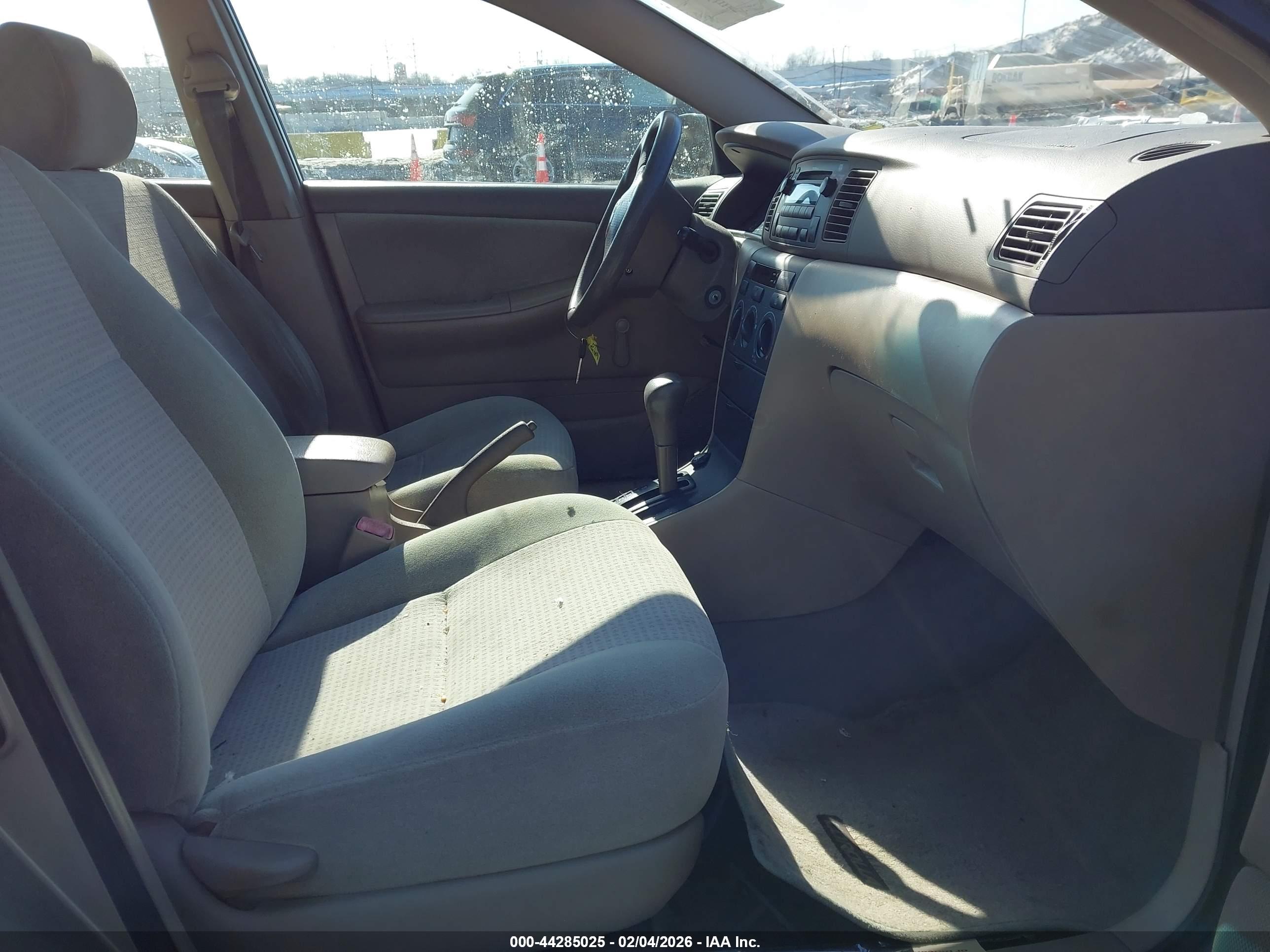 TOYOTA COROLLA image 5