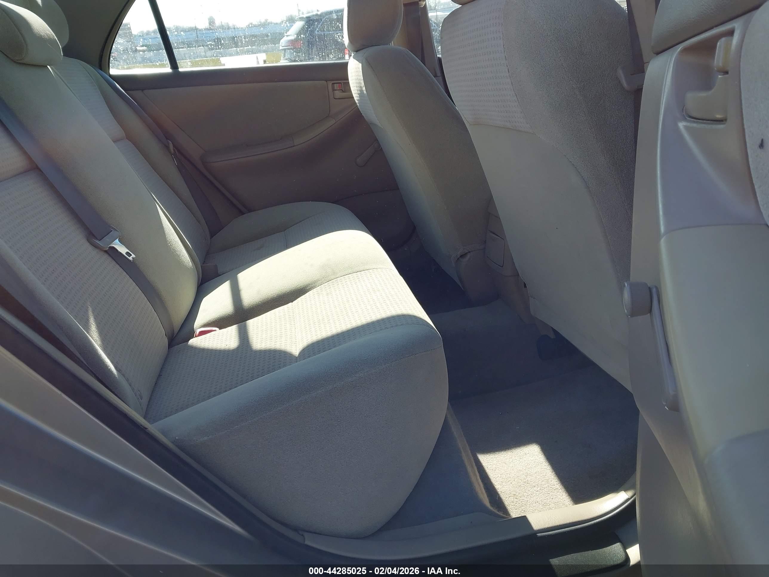 TOYOTA COROLLA image 8