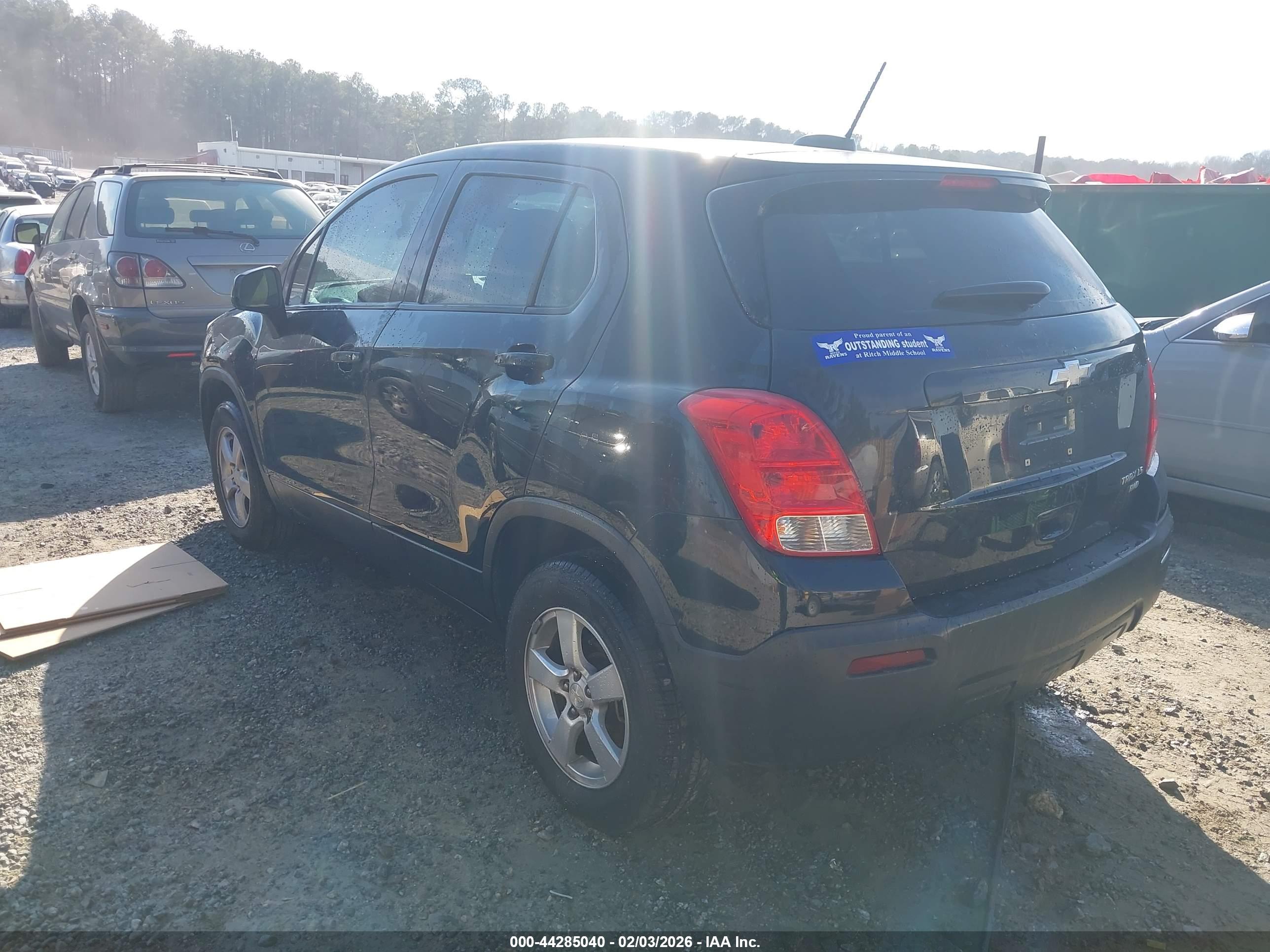 CHEVROLET TRAX image 3