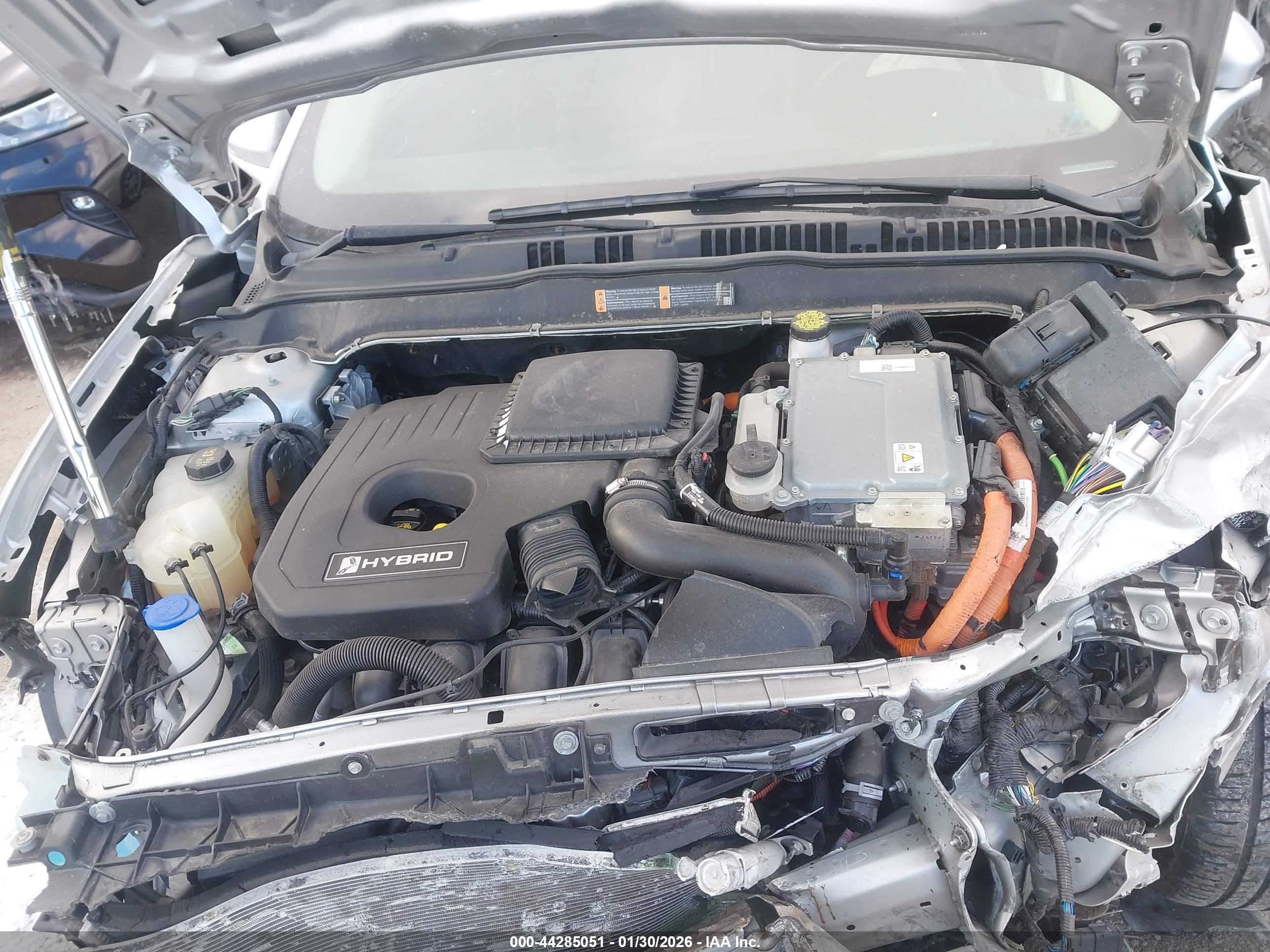 FORD FUSION image 10
