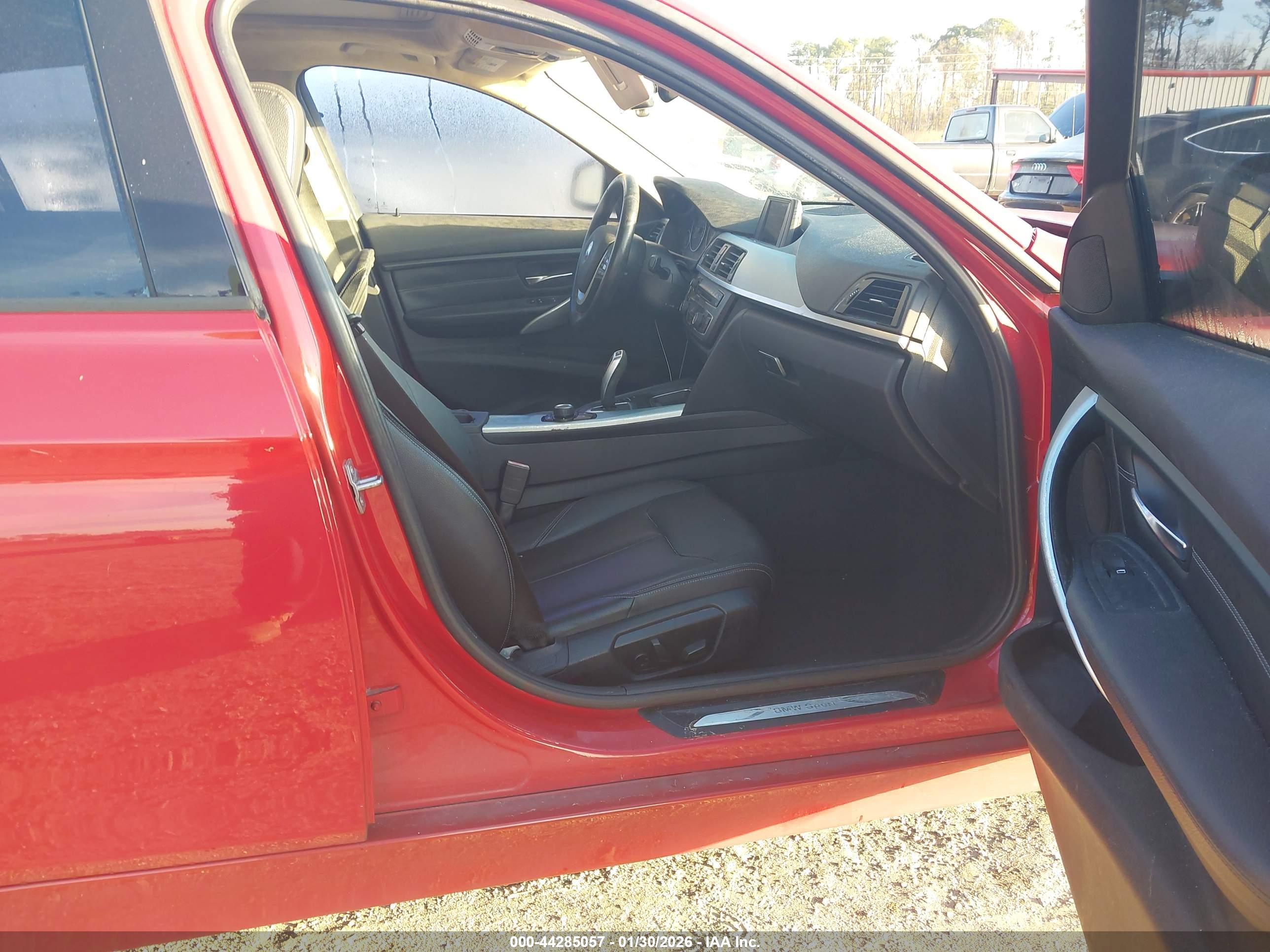 BMW 328I image 5