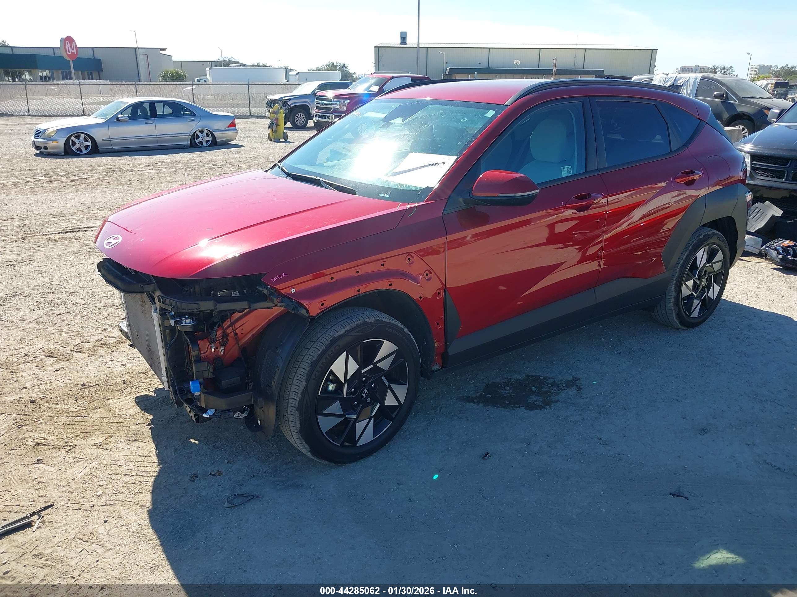 HYUNDAI KONA image 2