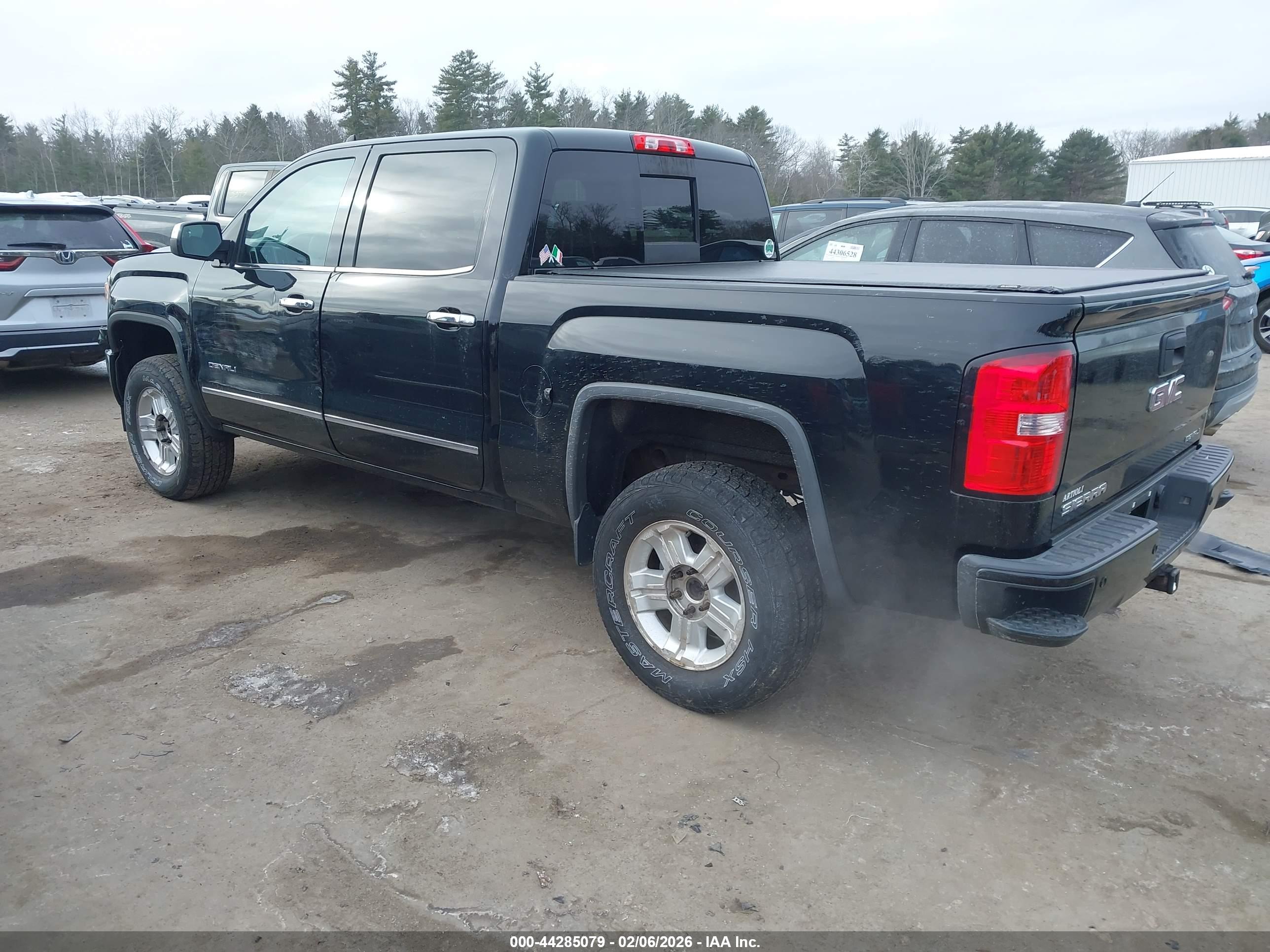GMC SIERRA image 3