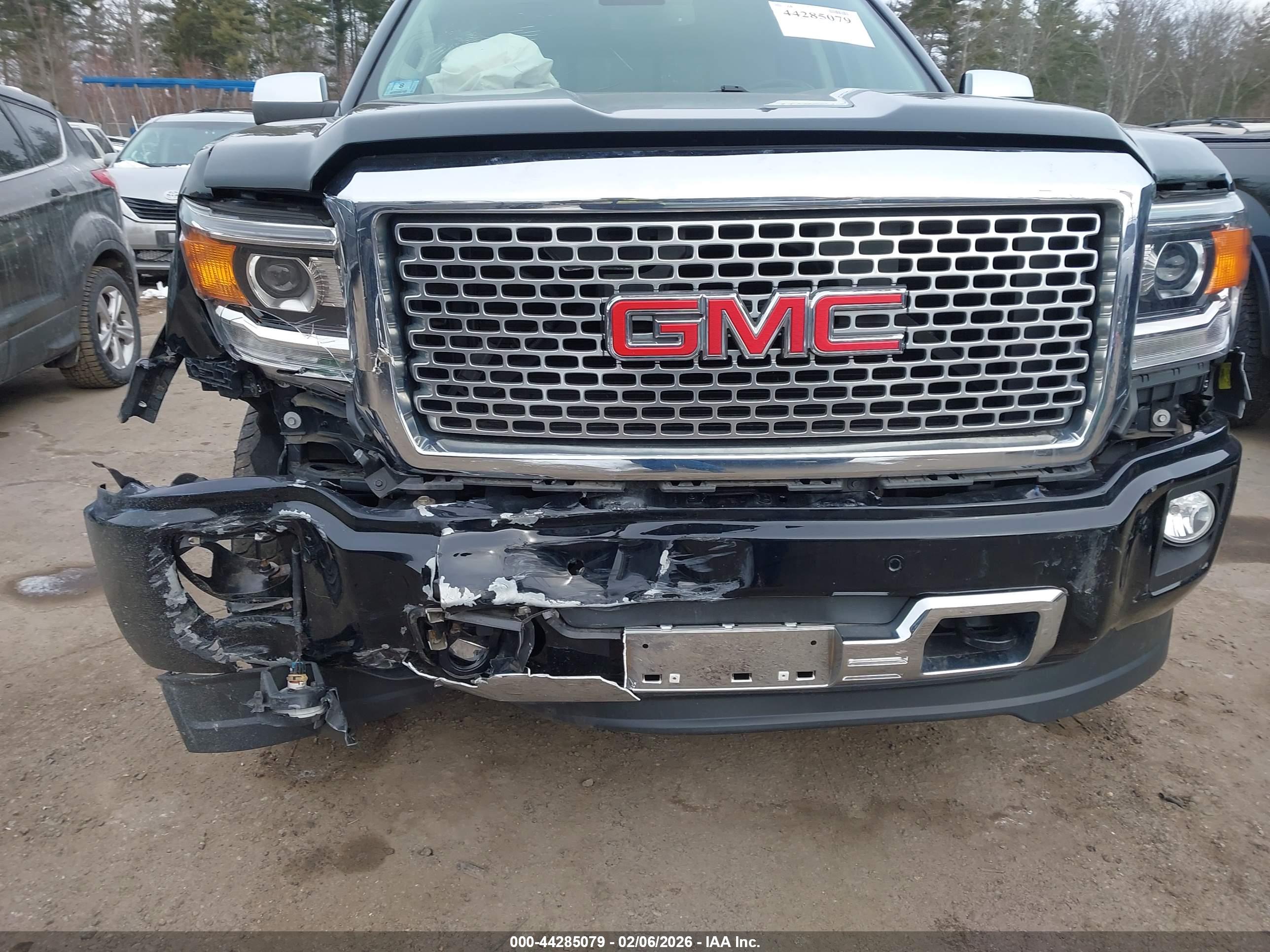 GMC SIERRA image 6