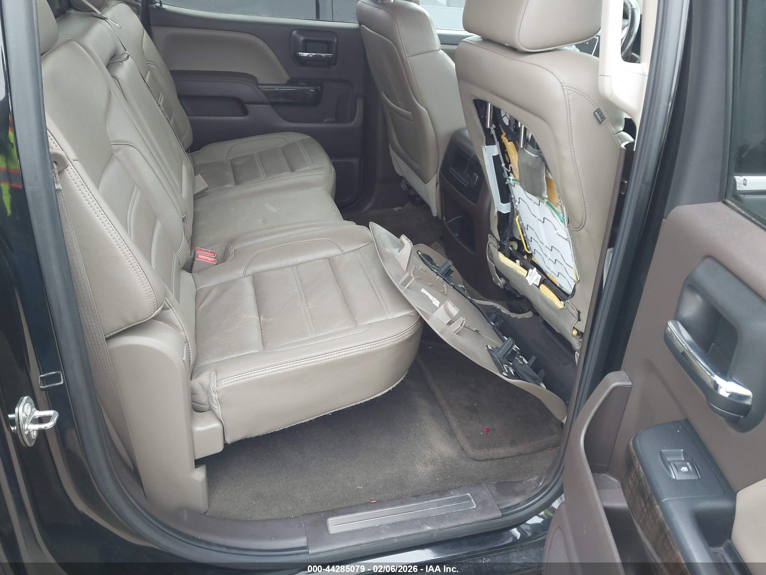 GMC SIERRA image 8