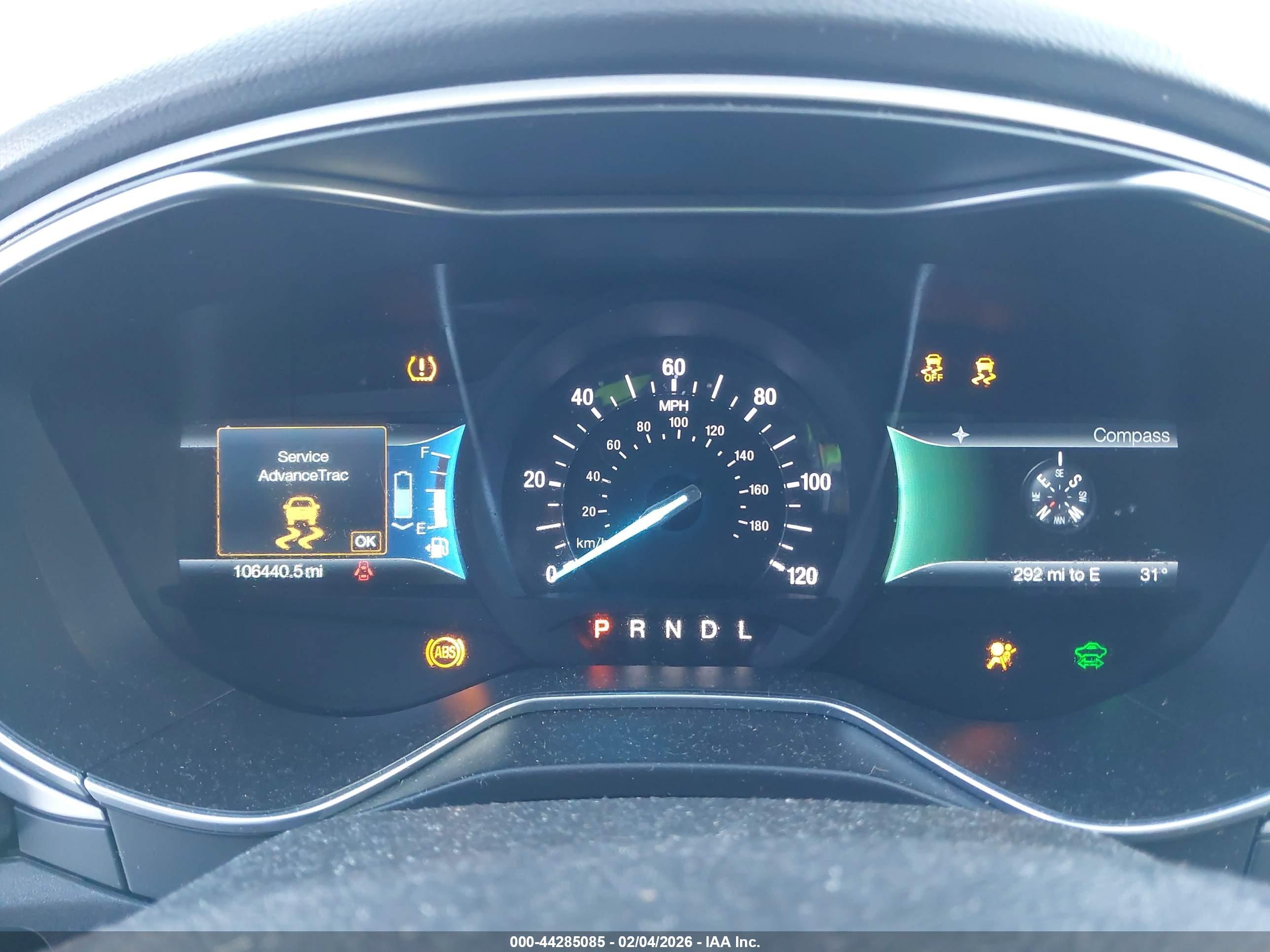 FORD FUSION image 7
