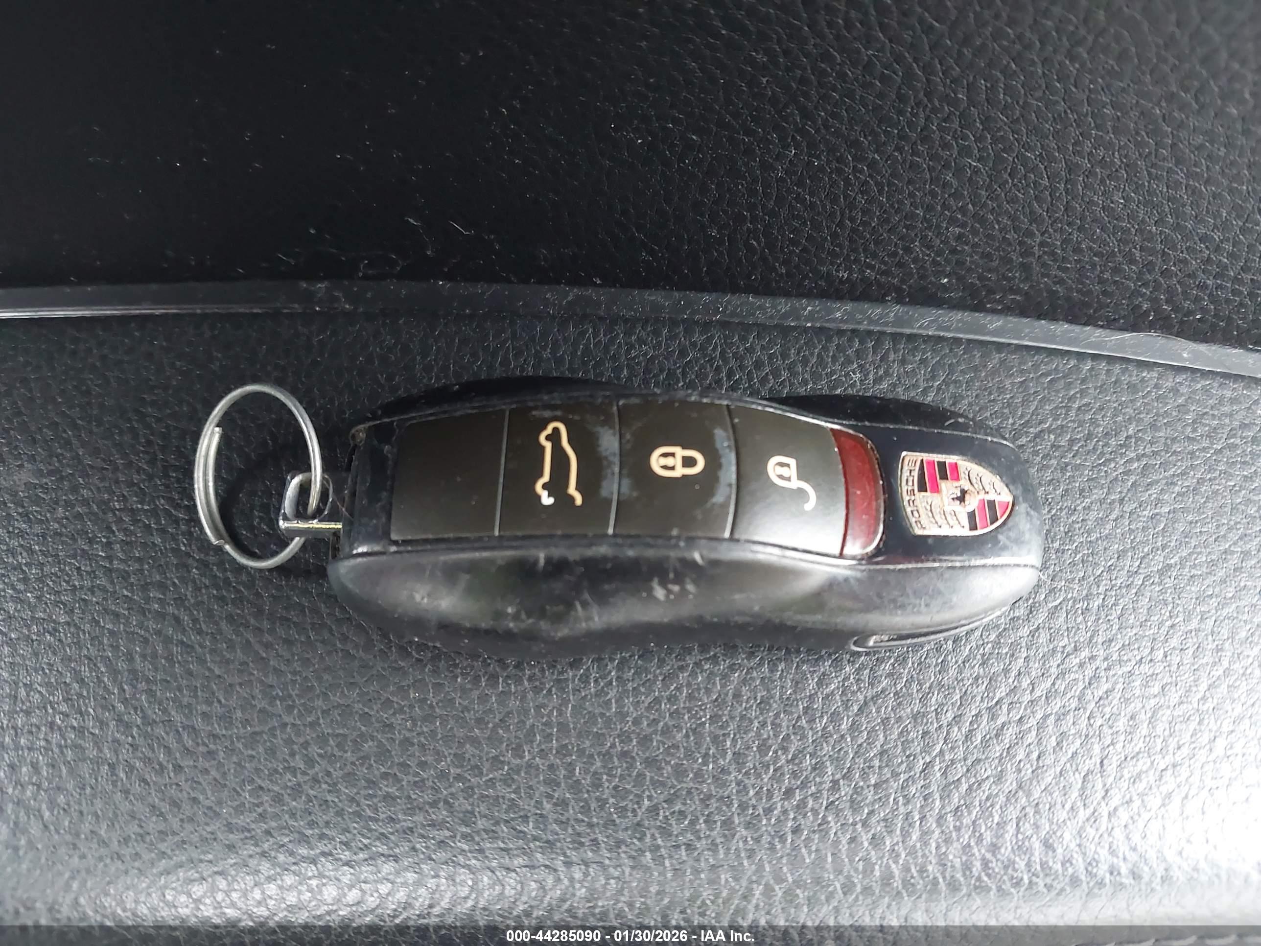 PORSCHE CAYENNE image 11