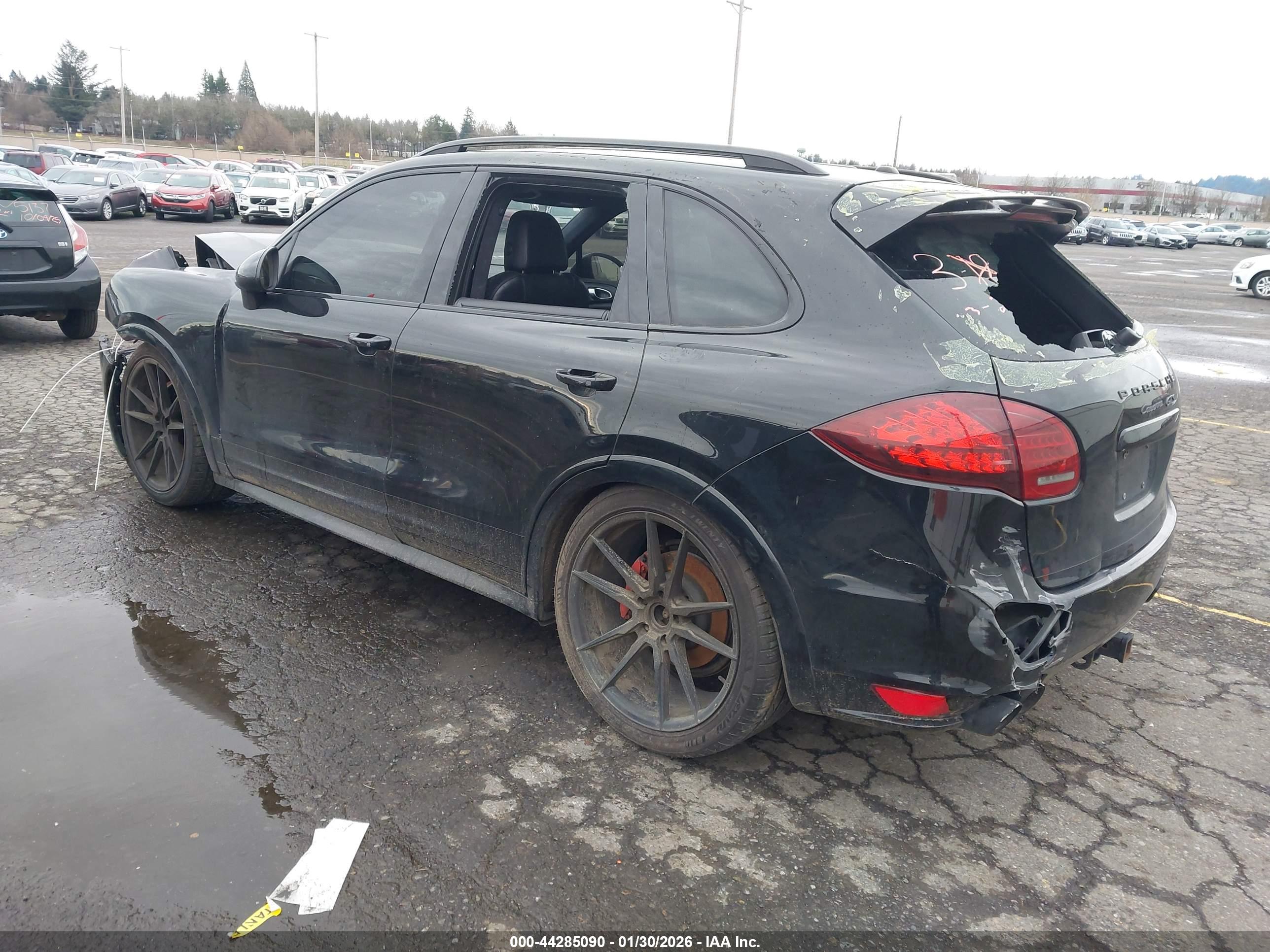 PORSCHE CAYENNE image 3