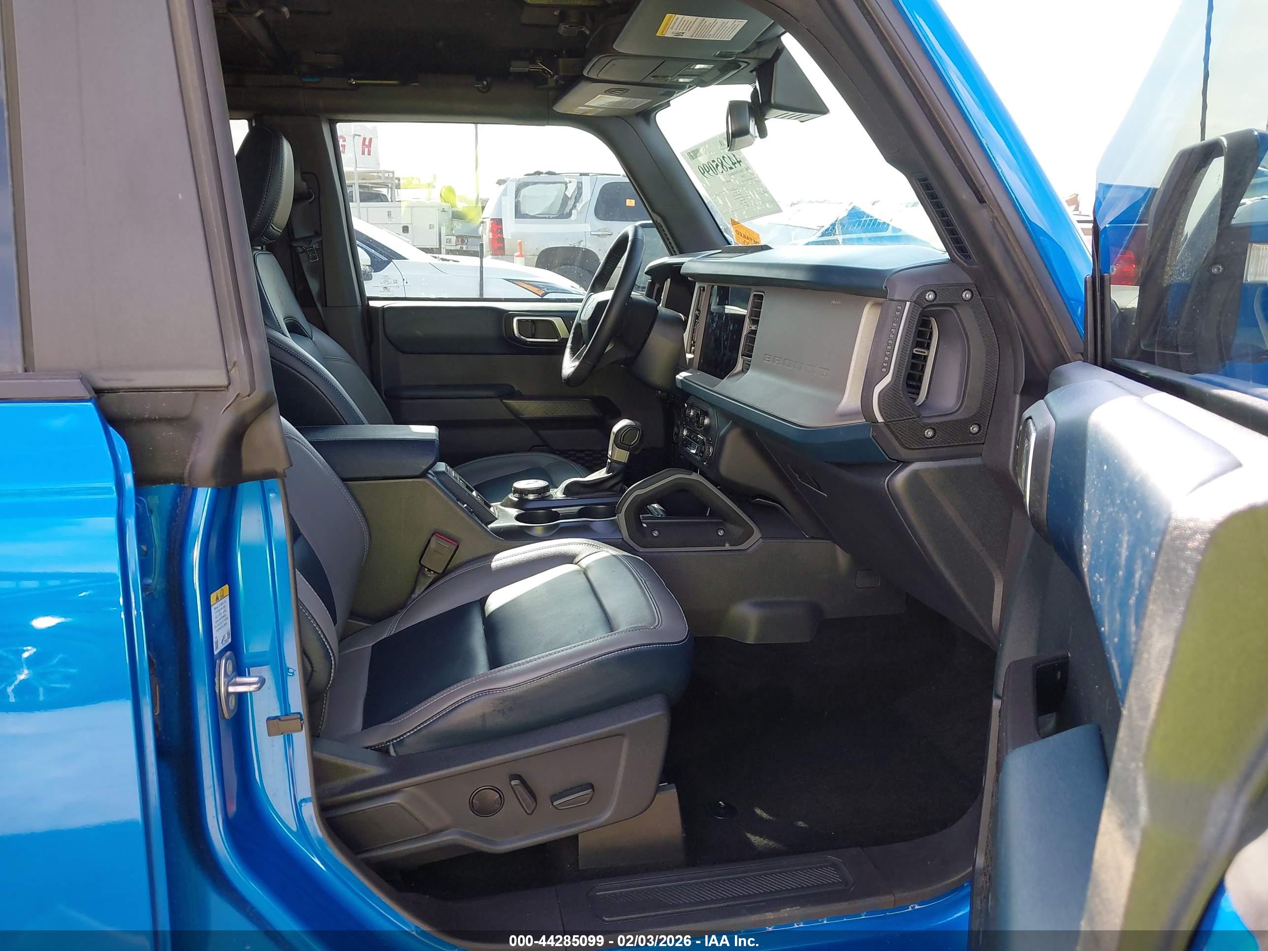 FORD BRONCO image 5