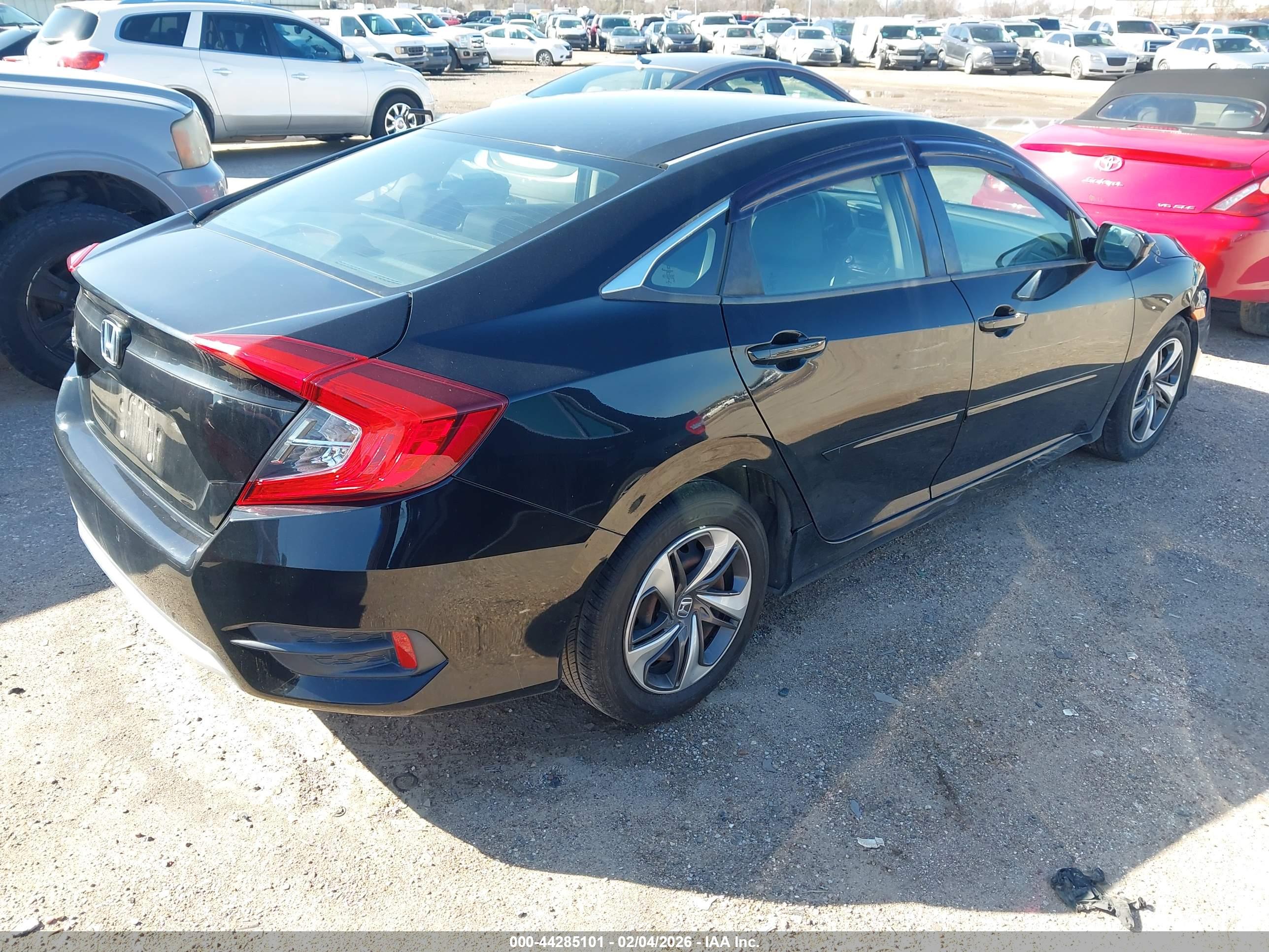 HONDA CIVIC image 4