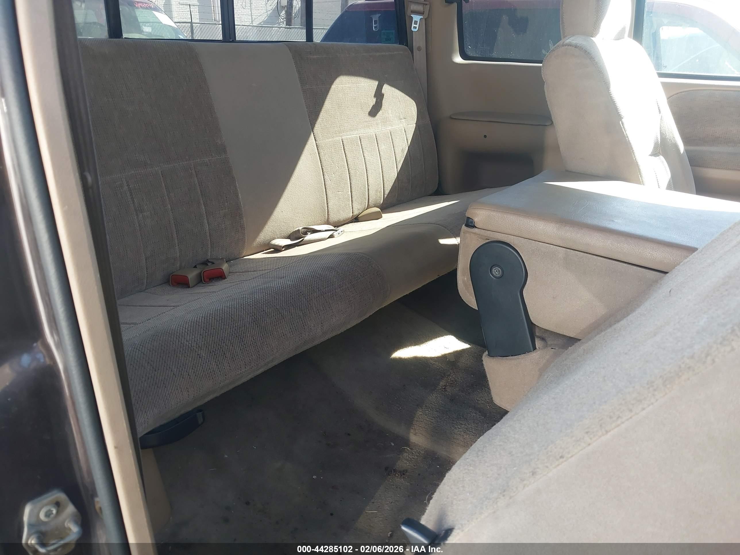 DODGE RAM image 8