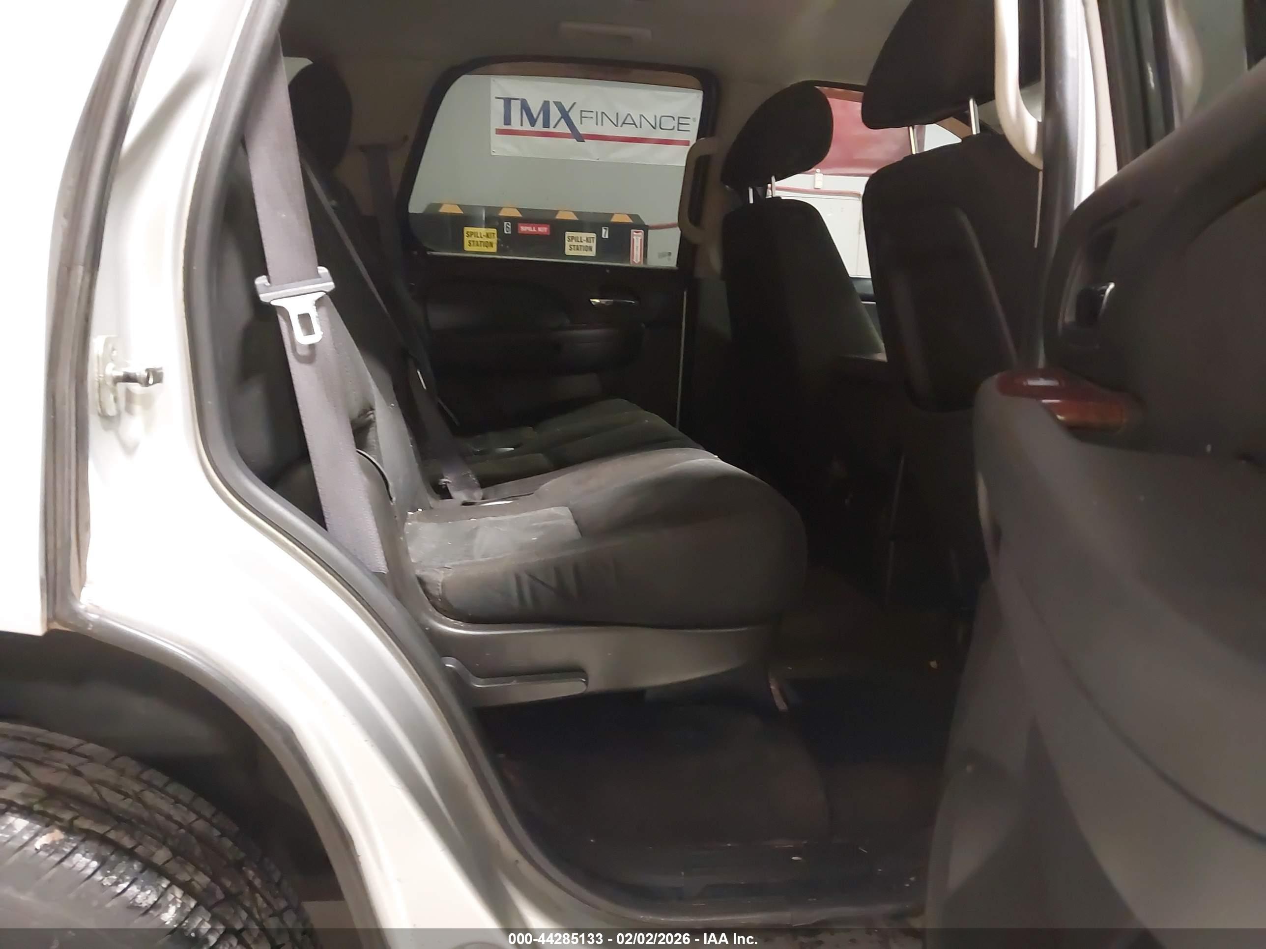 CHEVROLET TAHOE image 8