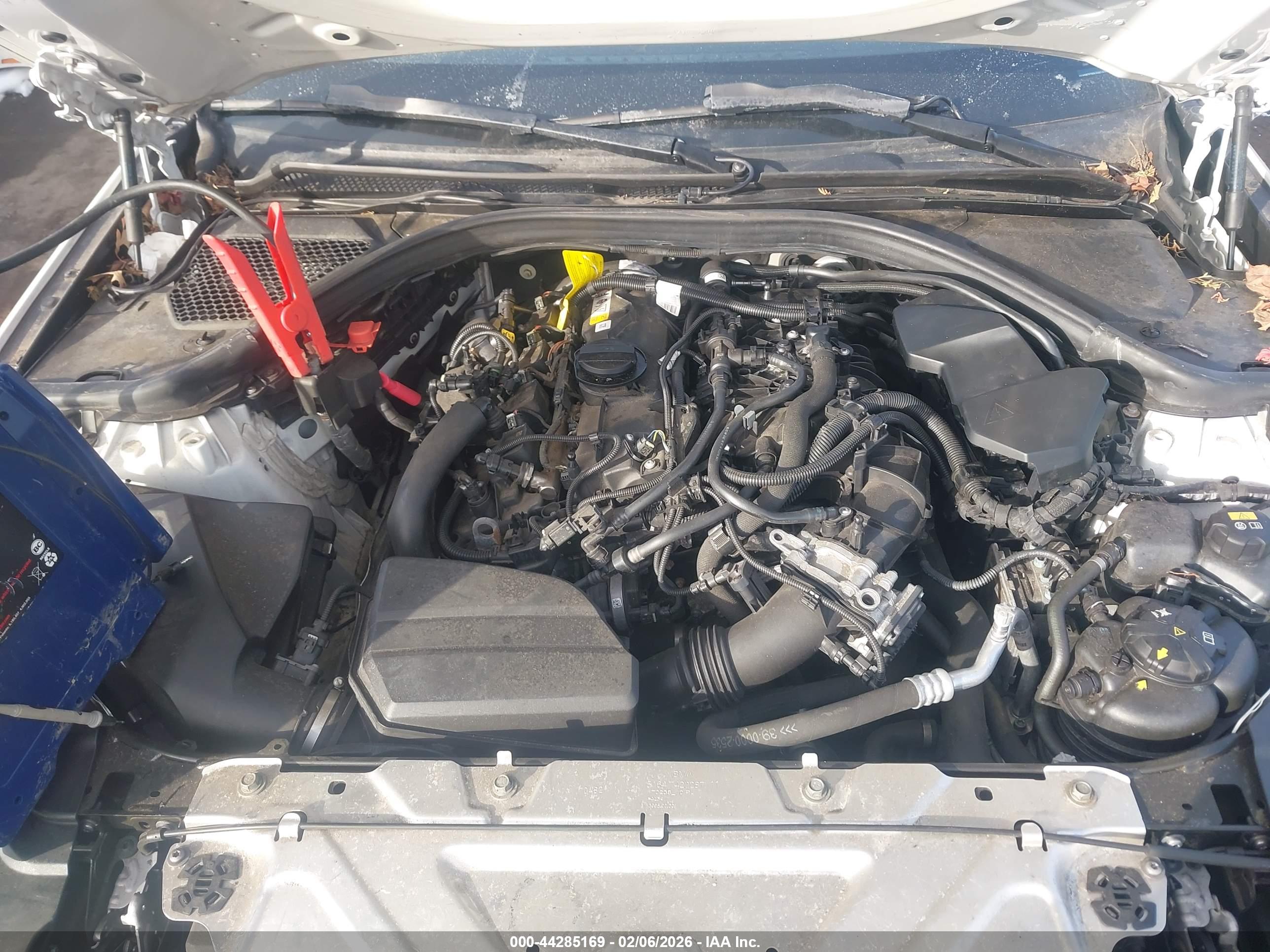 BMW 330I image 10