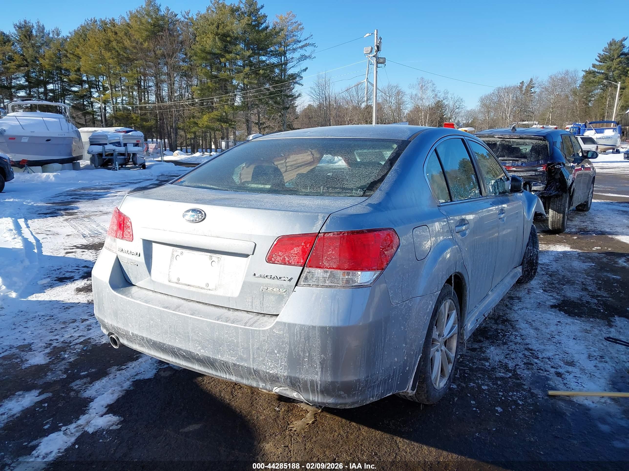 SUBARU LEGACY image 4